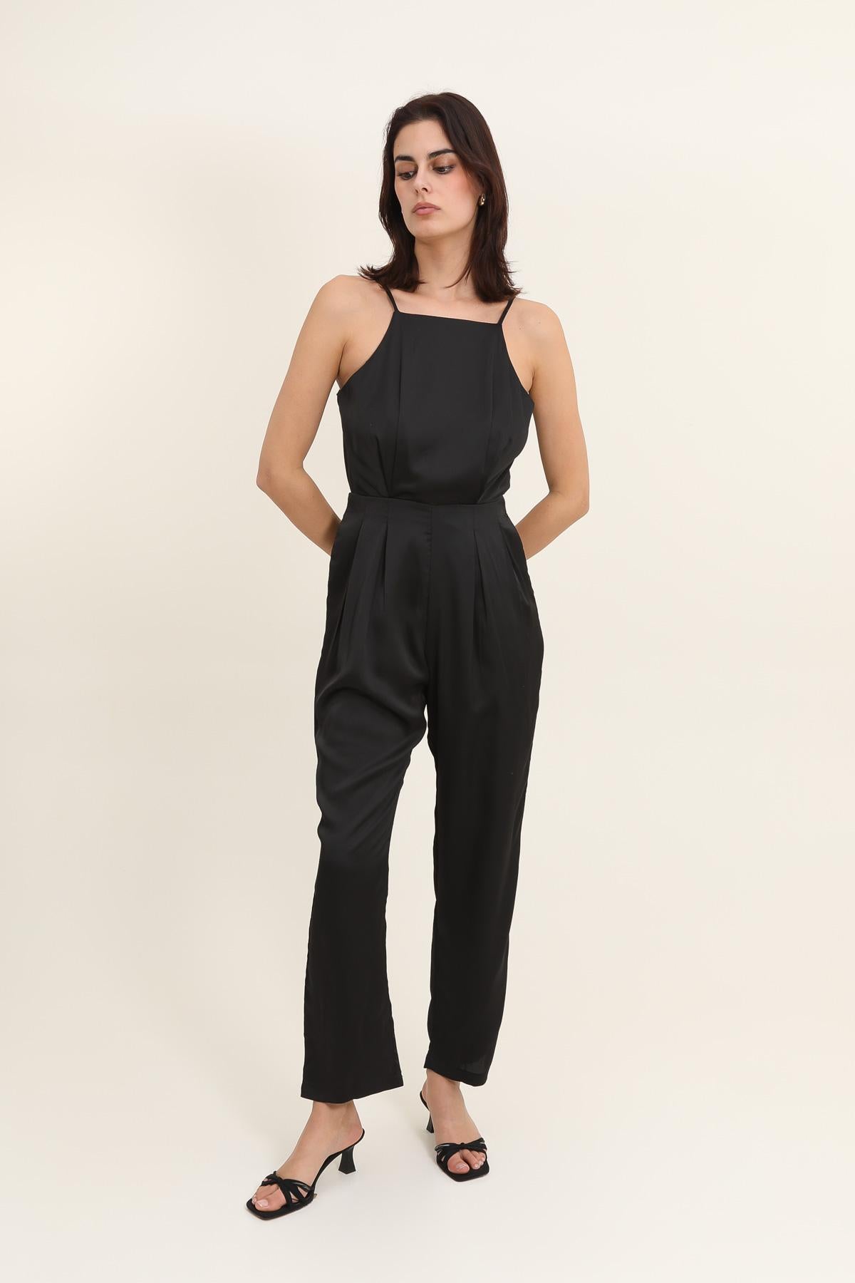 31620 Combinaison satinée