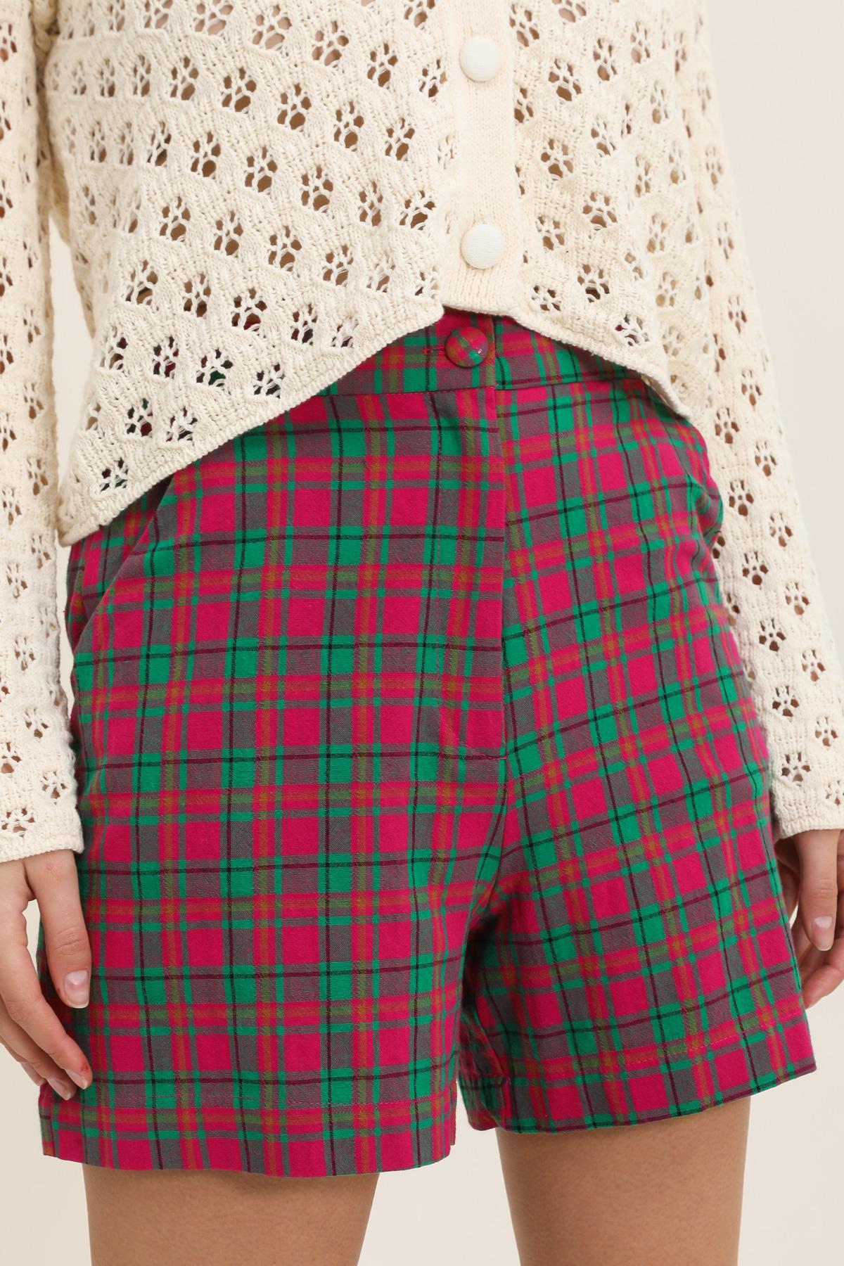 31671 Checkered Shorts