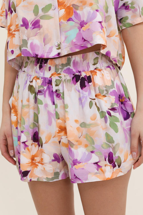 31706 Pantalones cortos florales