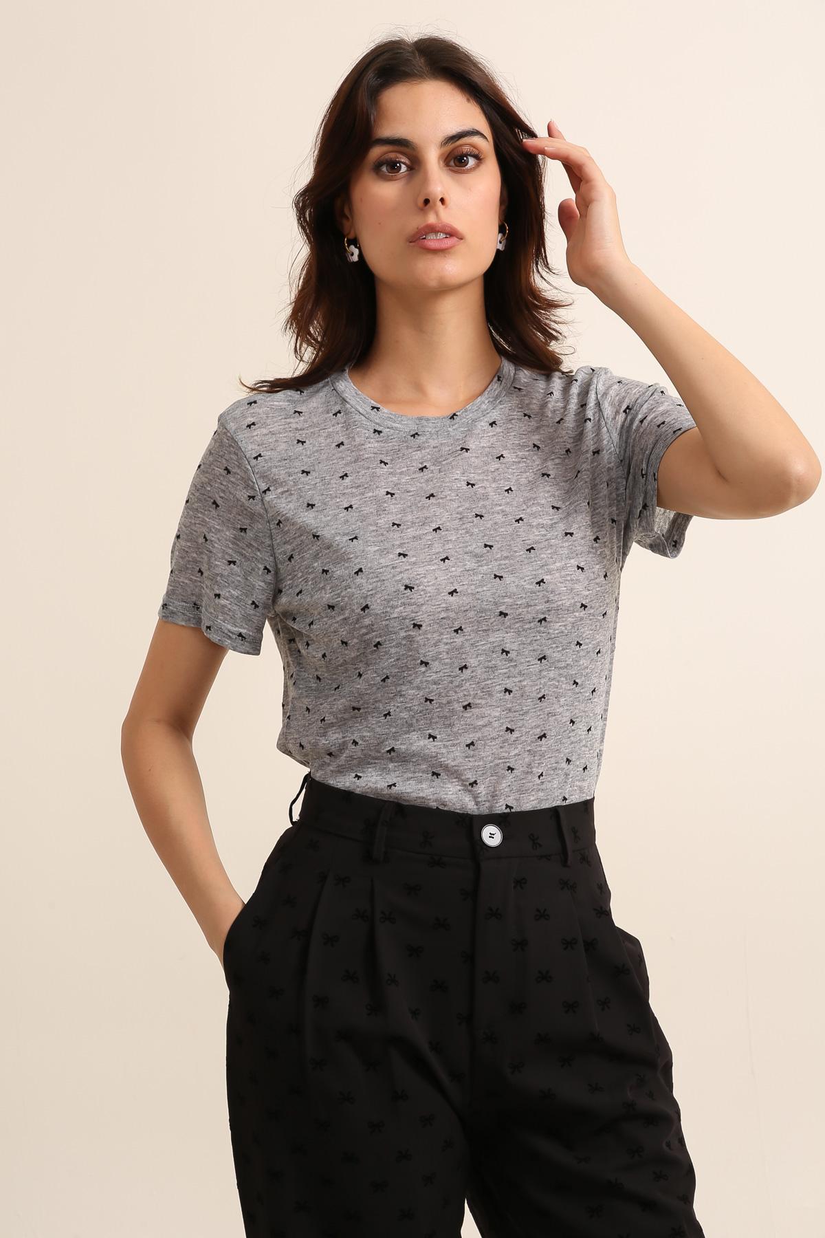 31813 T-shirt à nœuds