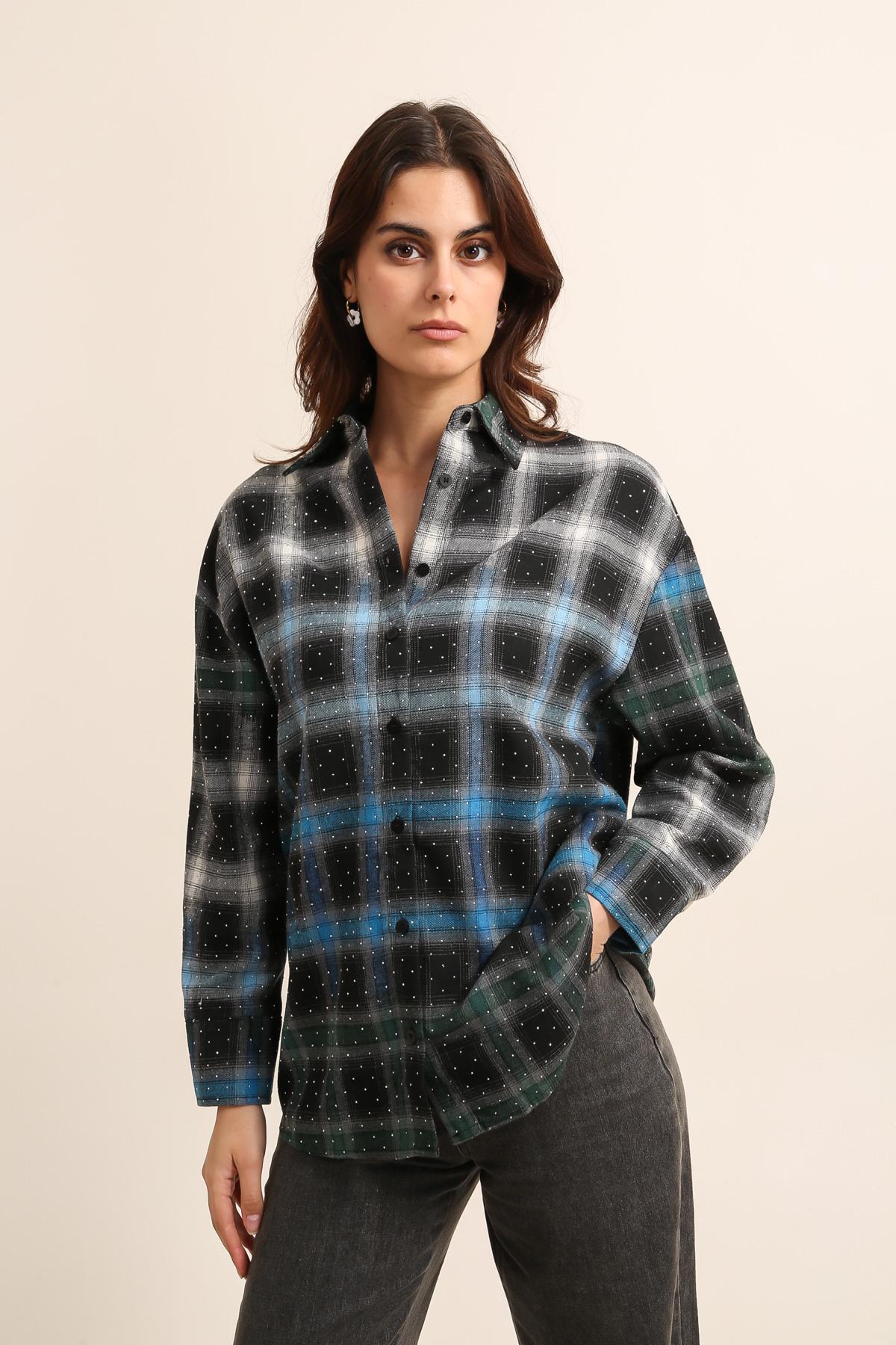31820 Chemise à carreaux