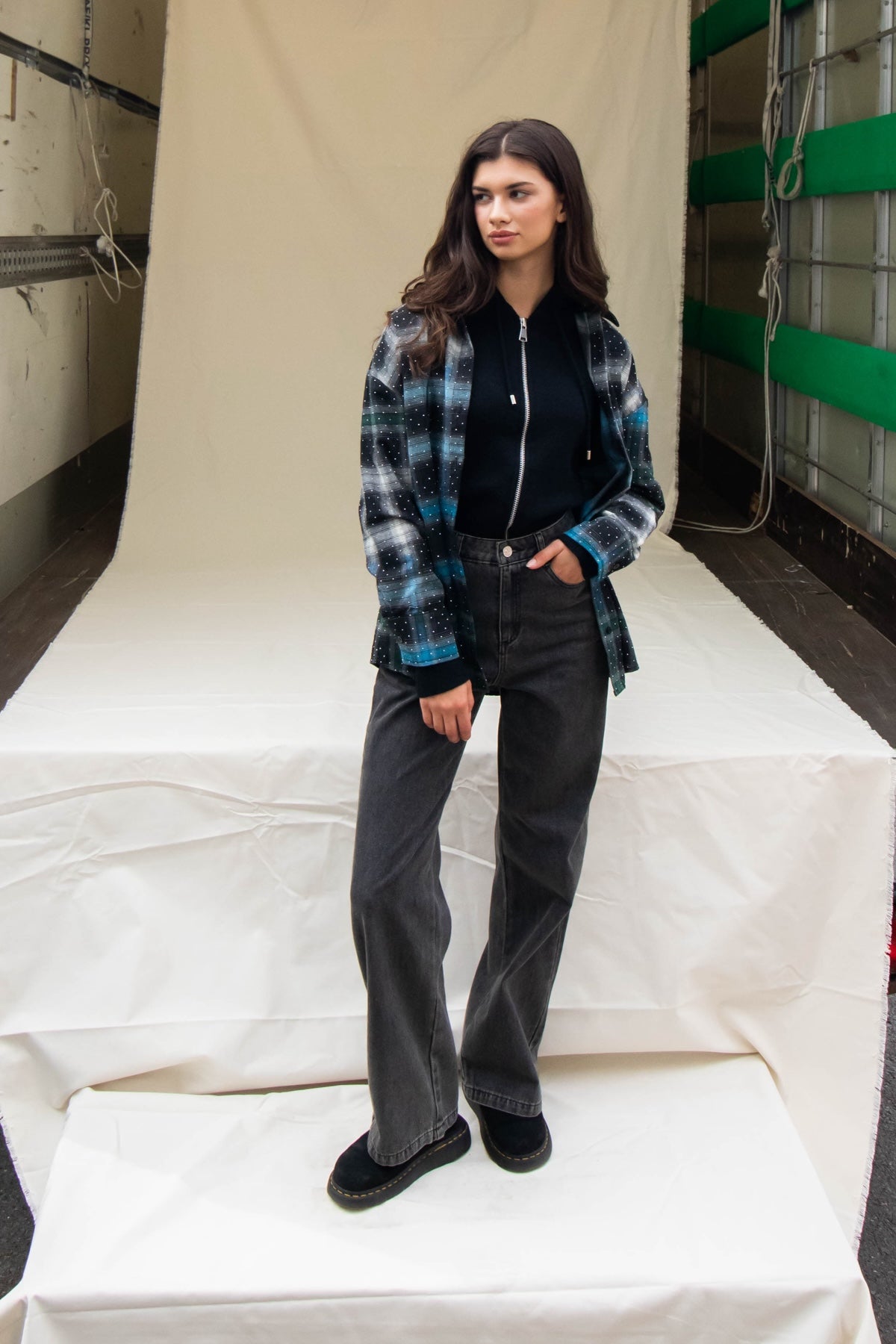 31820 Chemise à carreaux