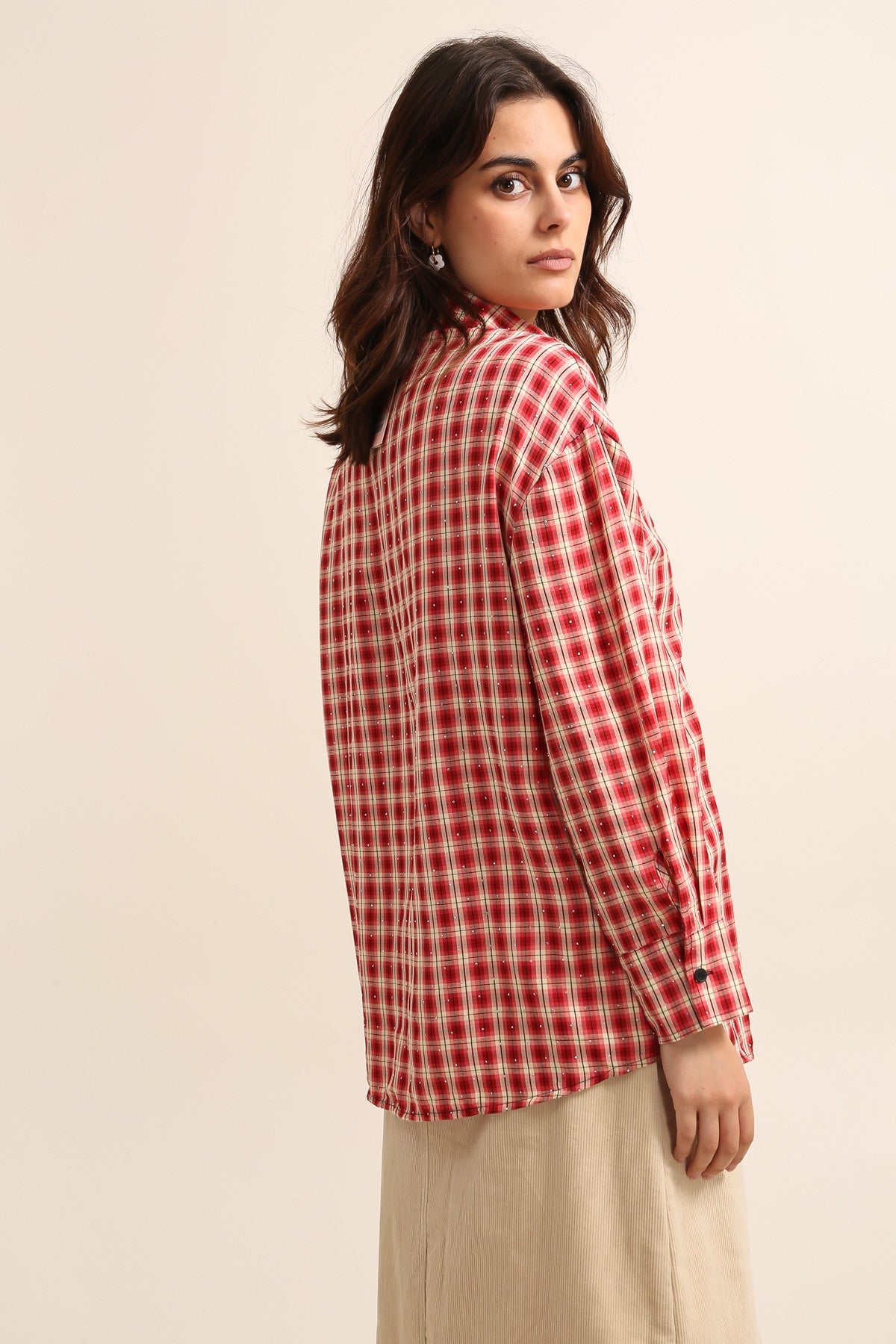 31839 Camisa con diamantes de imitación