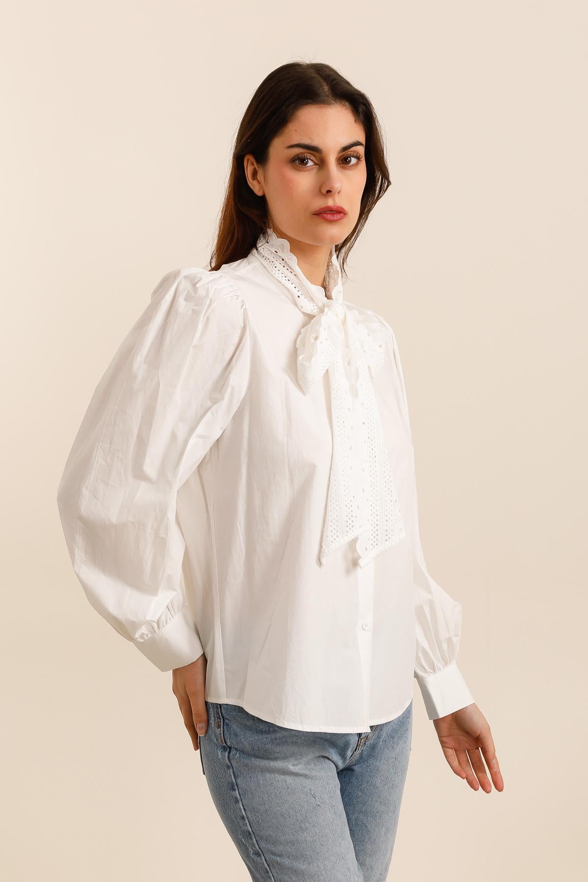 31950 Chemise col lavallière