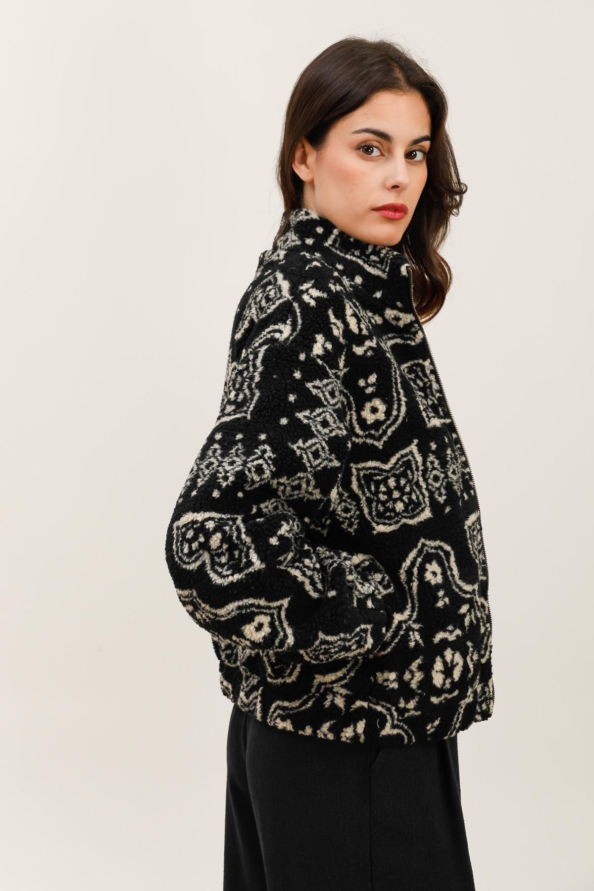 32051 Veste à bouclettes