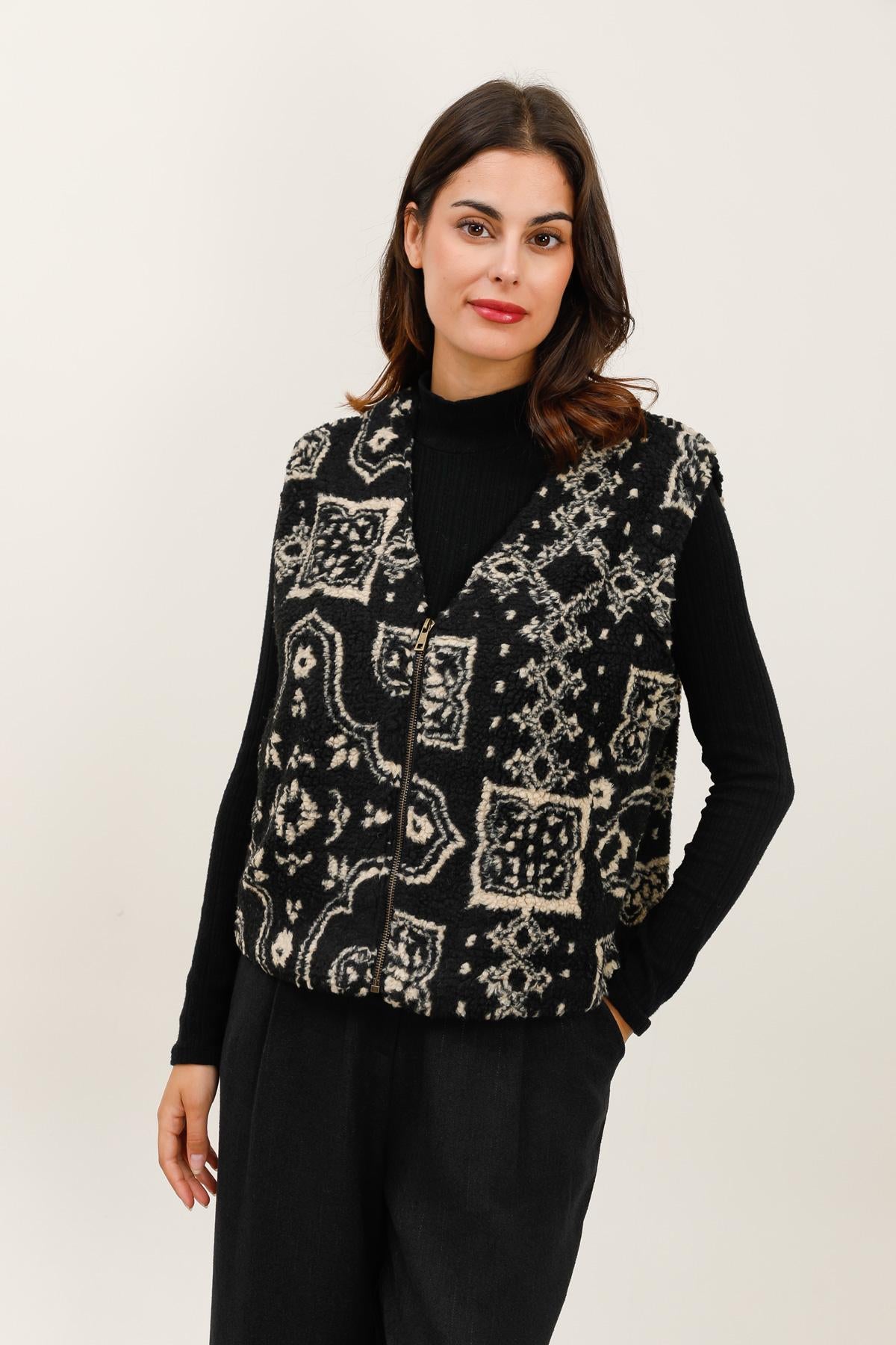 32052 Veste à bouclettes