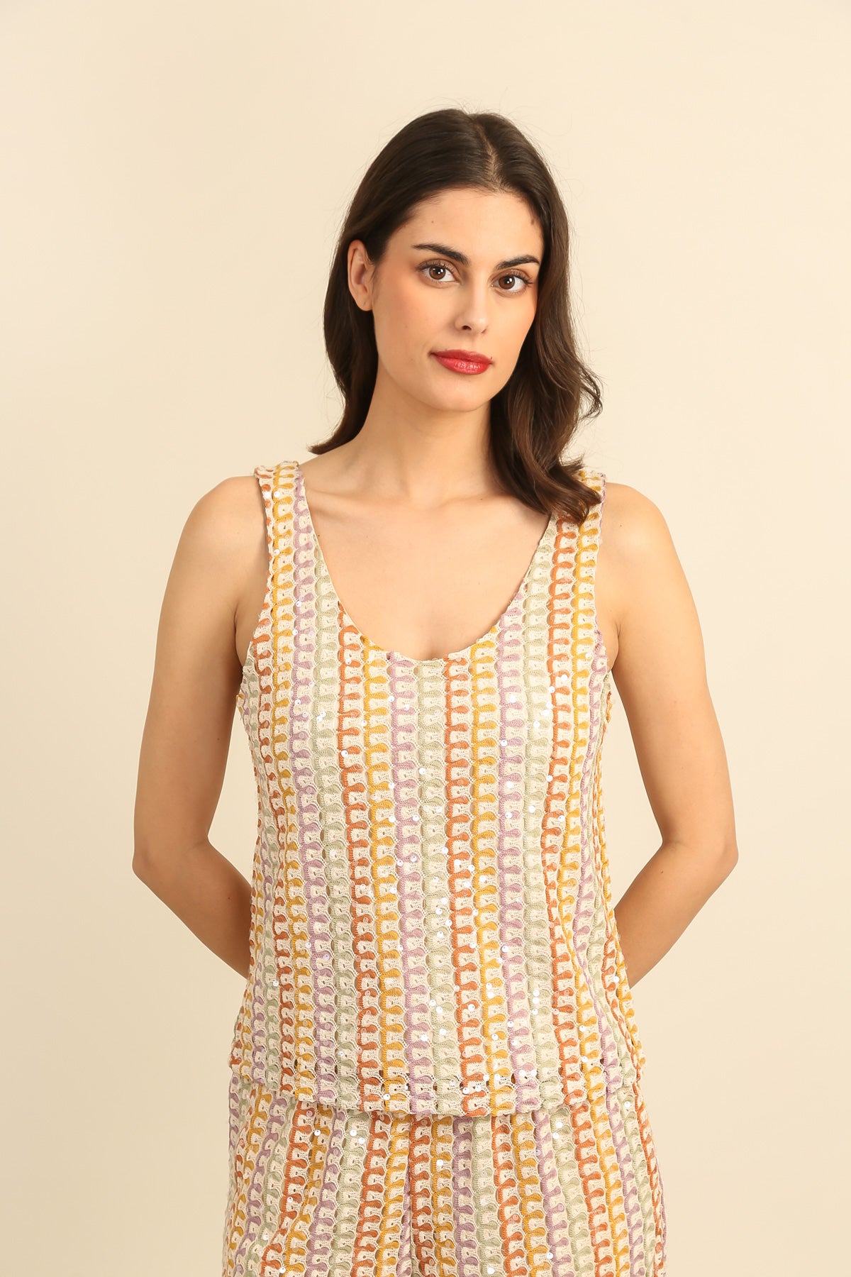 32132 Camiseta sin mangas de mujer con estampado de zigzag y lentejuelas multicolores