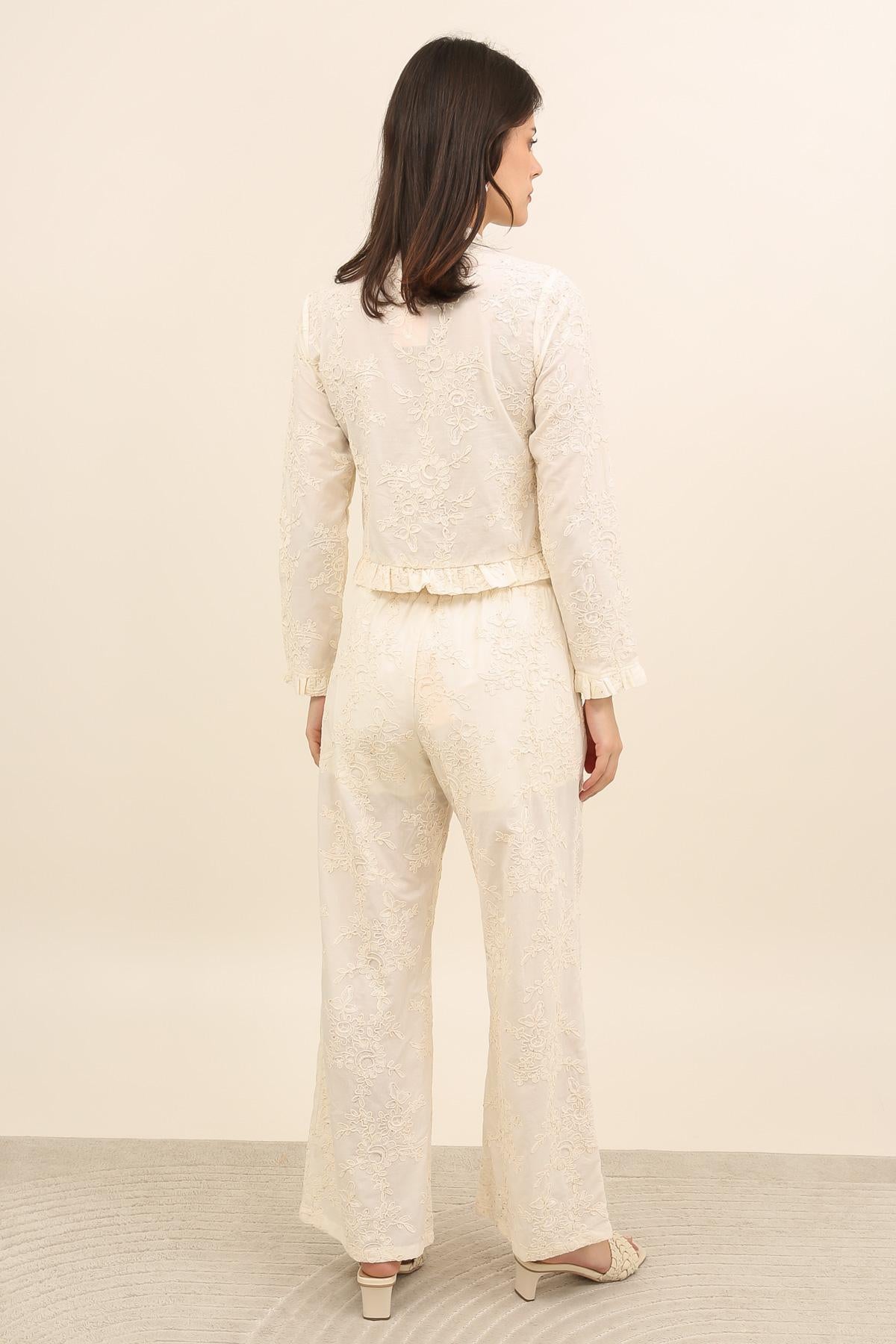 32165 Pantalones bordados