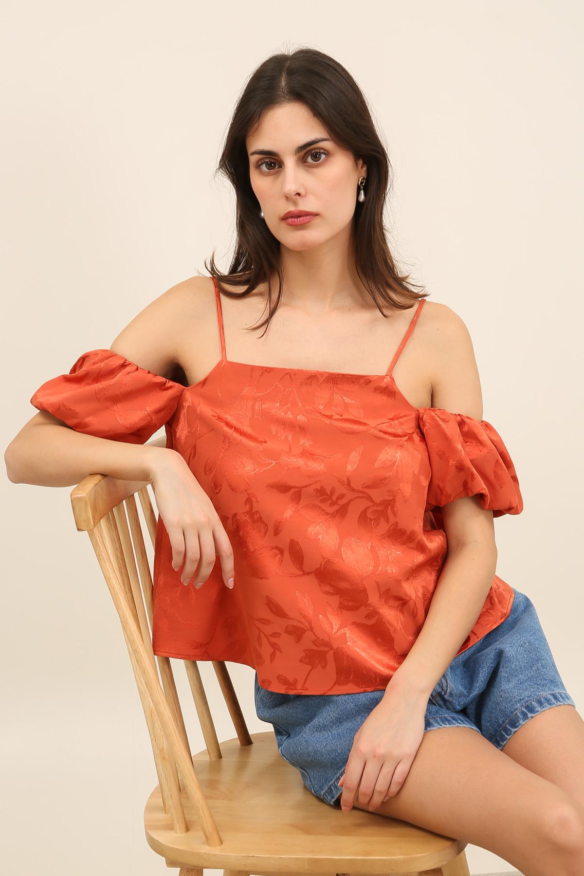 32170 Débardeur fleuri