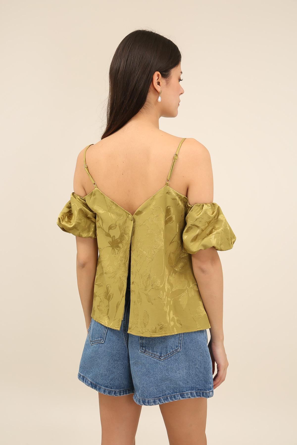 32170 Débardeur fleuri