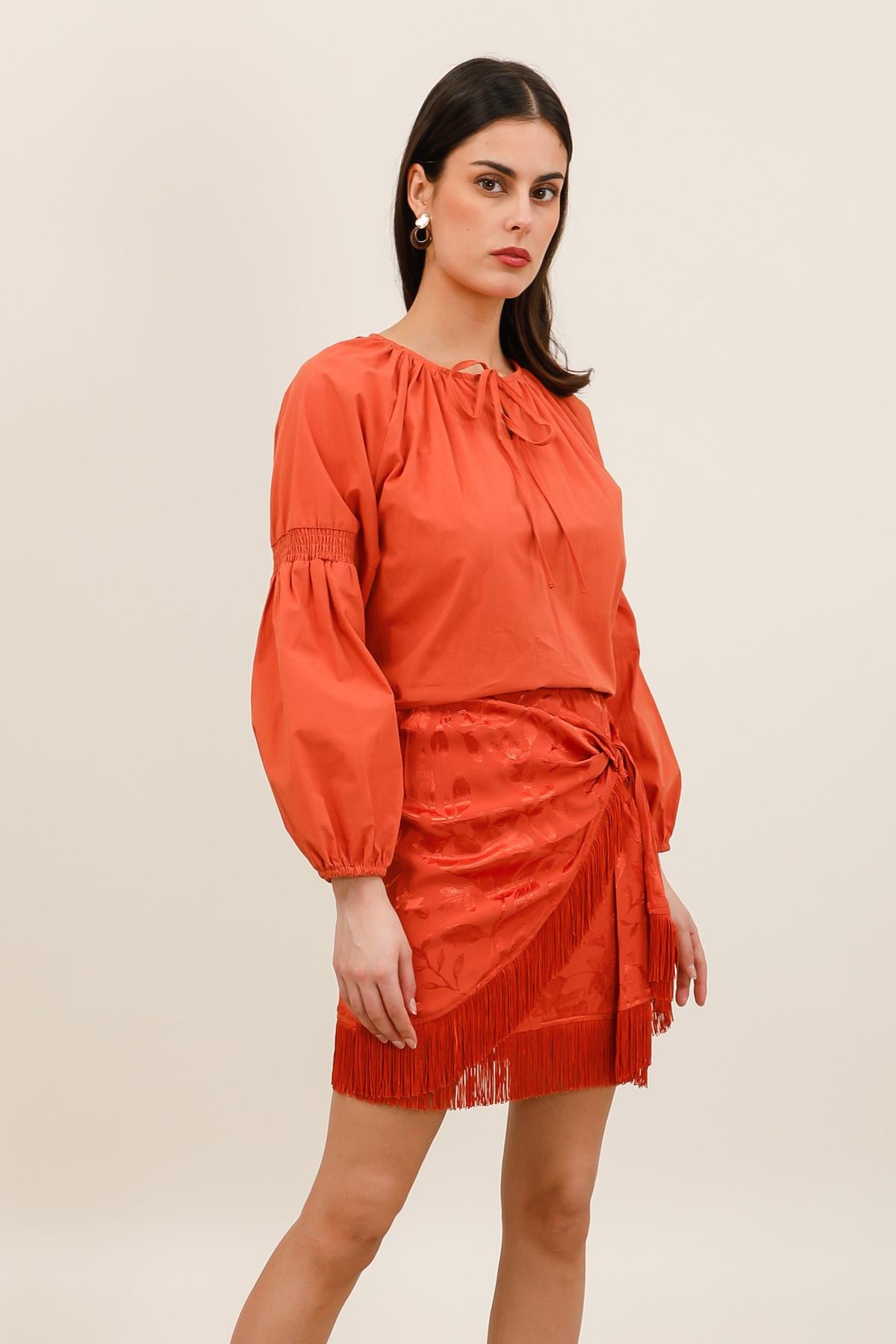 32171 Jupe satinée fleurie