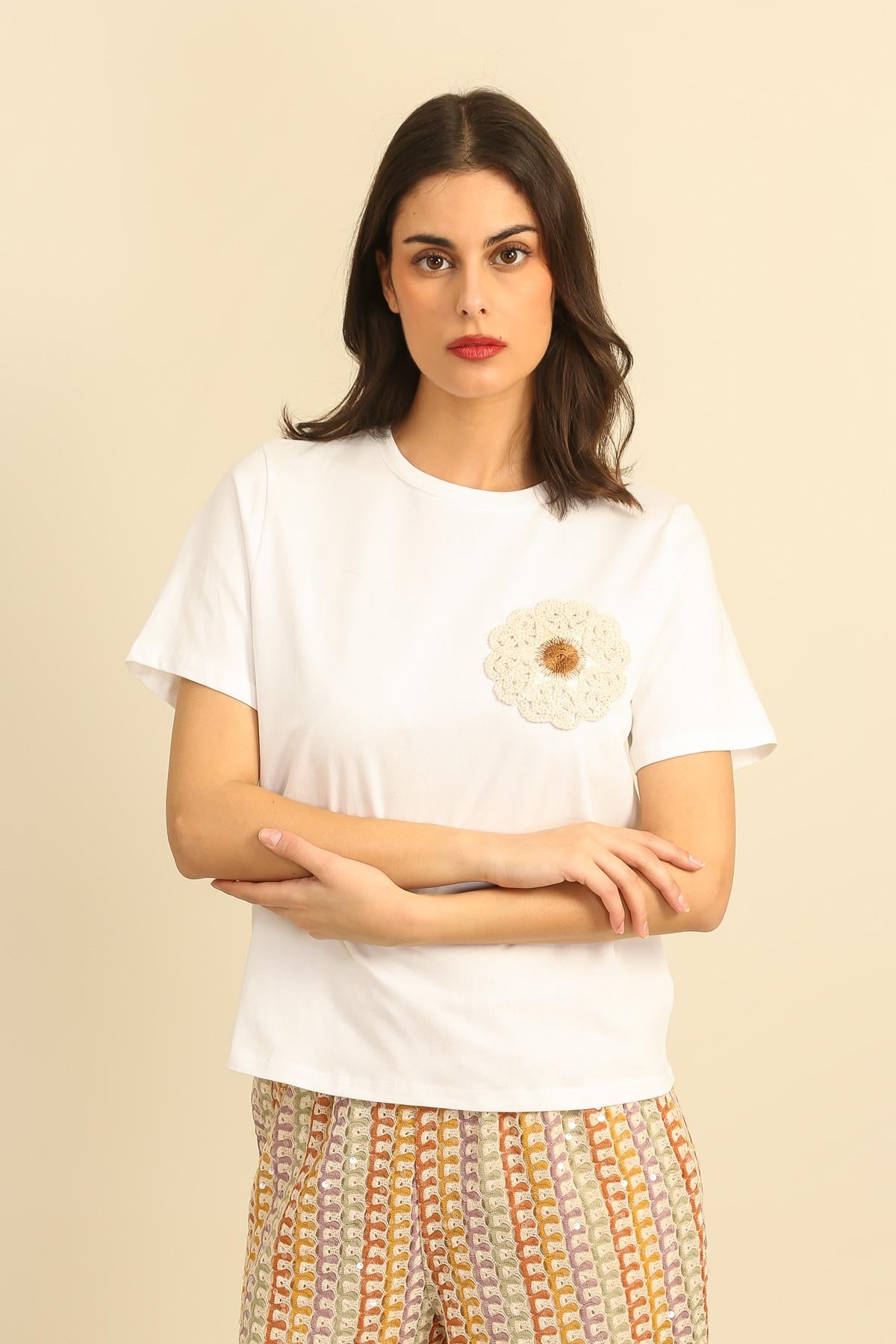 32183 T-shirt patch fleur