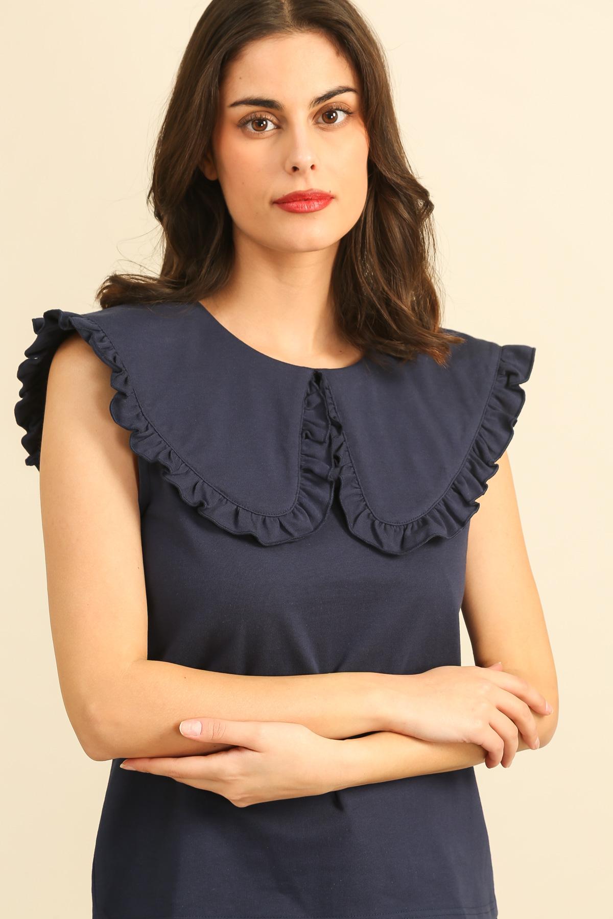 32188 High-necked top