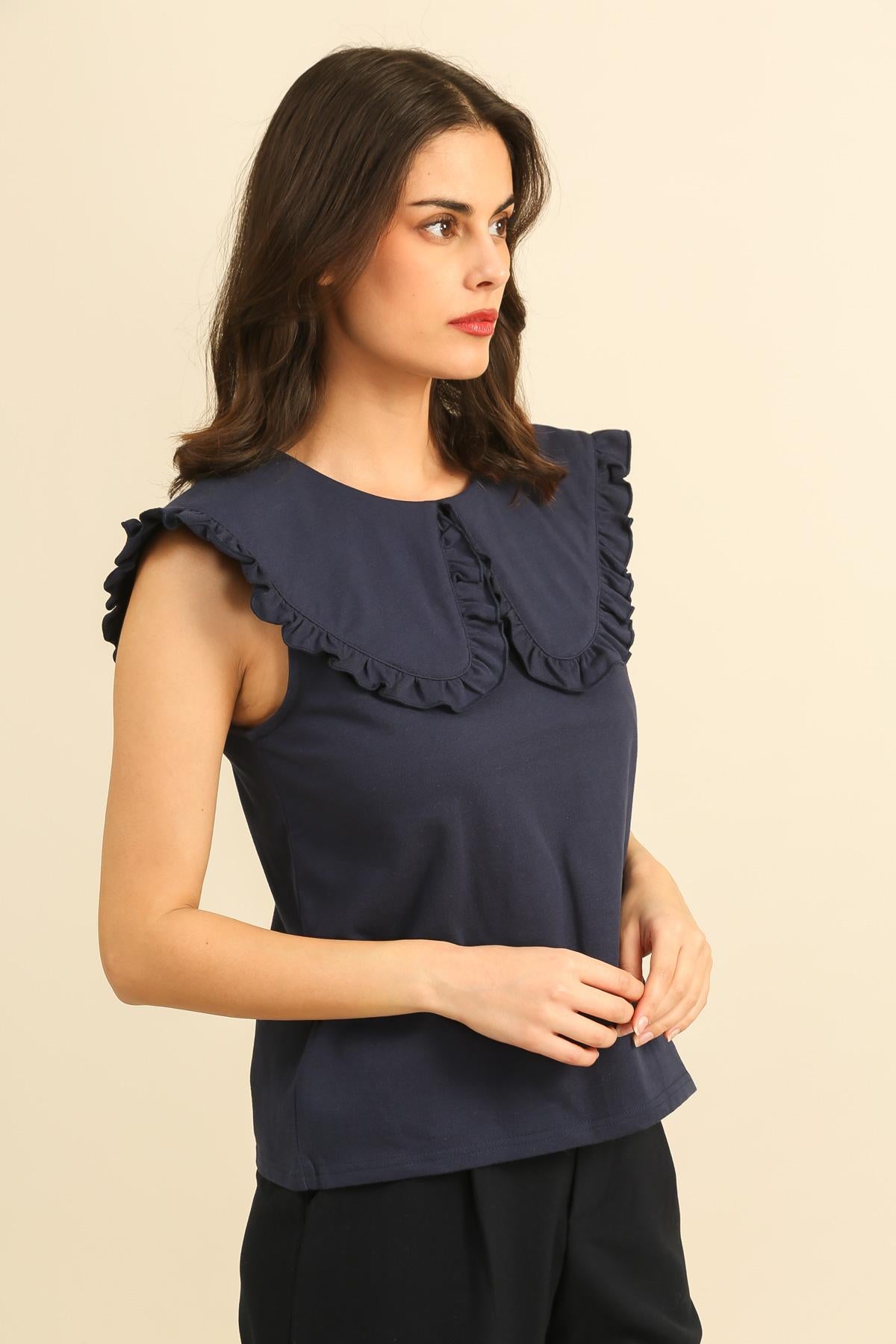 32188 High-necked top