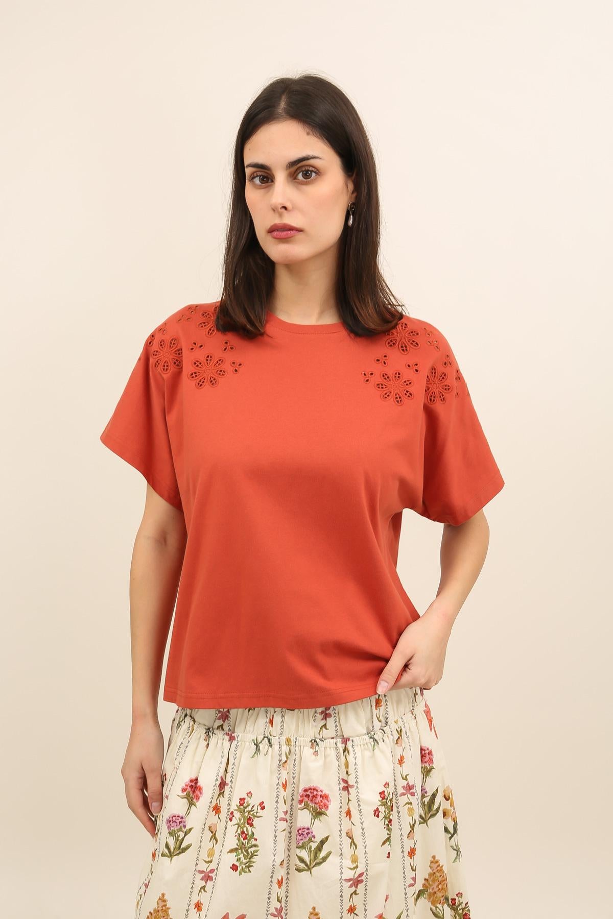 32190 T-shirt brodé