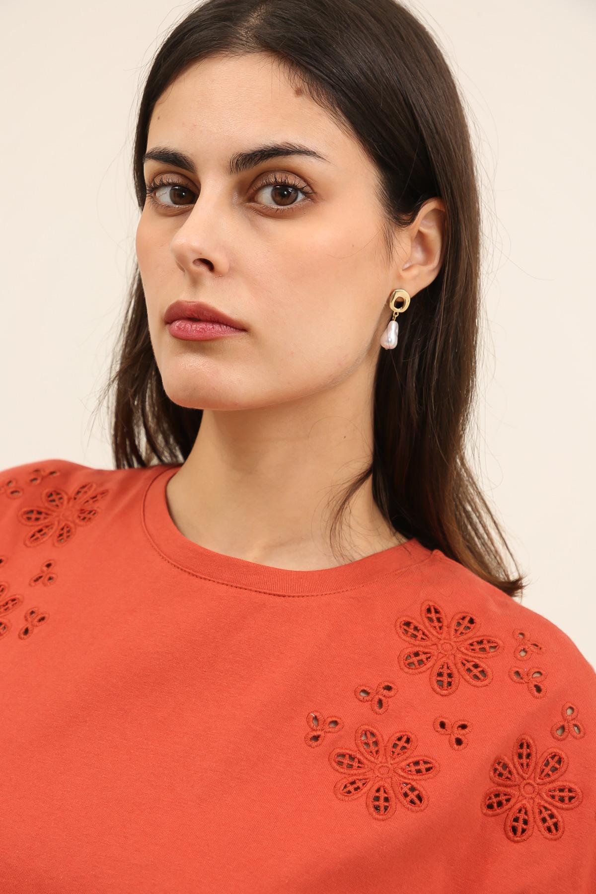 32190 T-shirt brodé