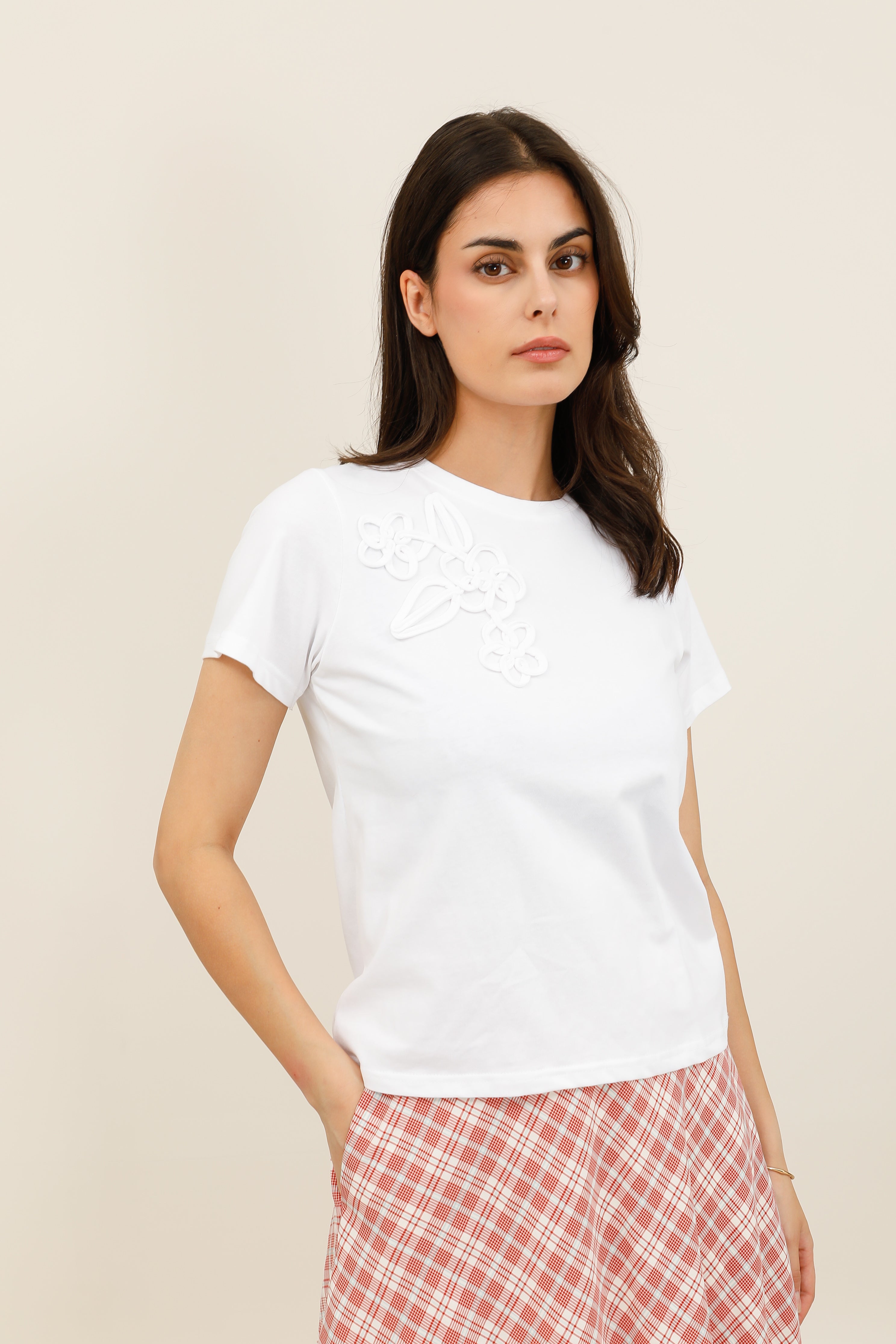 T-shirt femme broderie florale relief manches courtes - 32215
