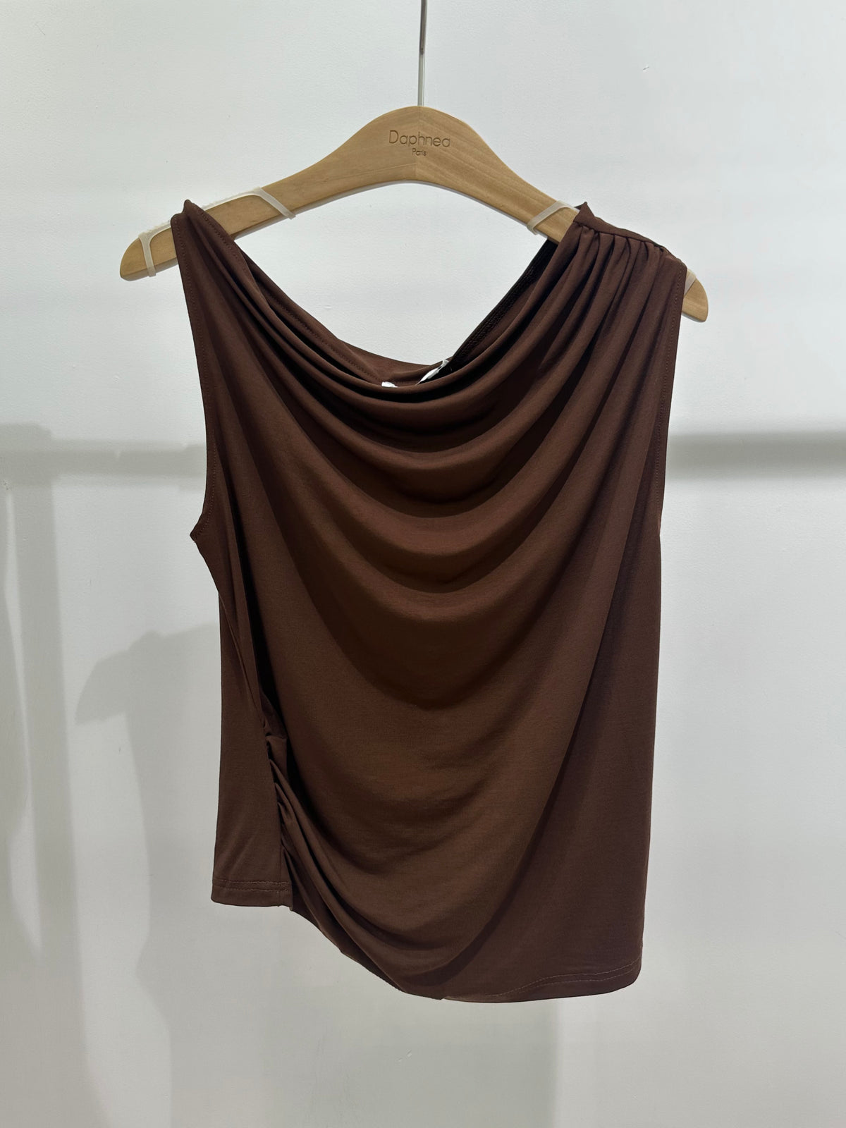 Camiseta de Mujer Asimétrica con Hombro Descubierto - 32256