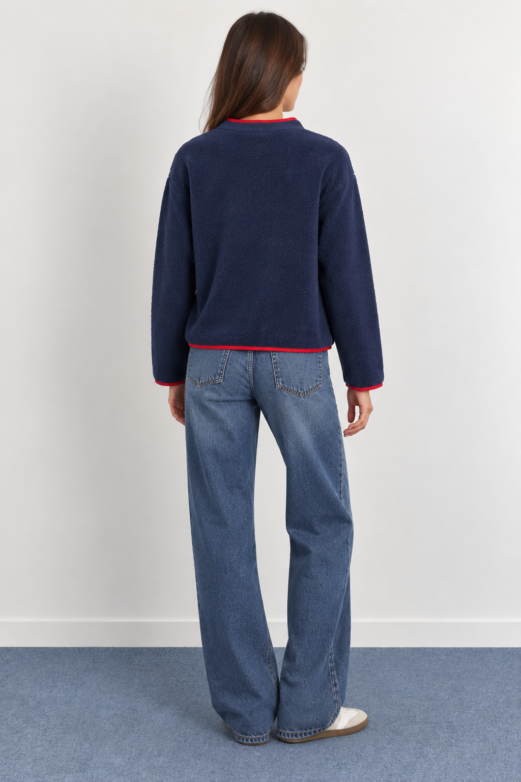 Fleece Sweatshirt with Open Collar and Contrast Bow - 32263