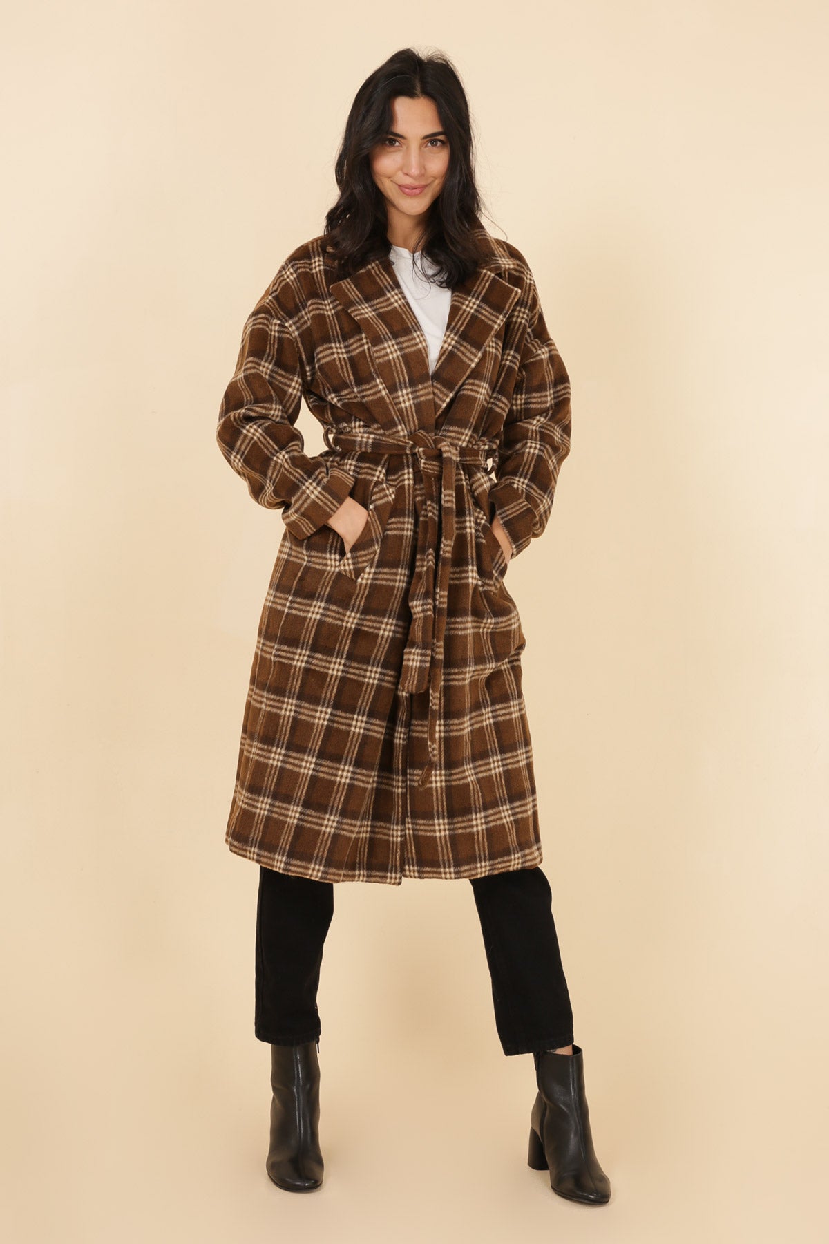 3636 Manteau à carreaux