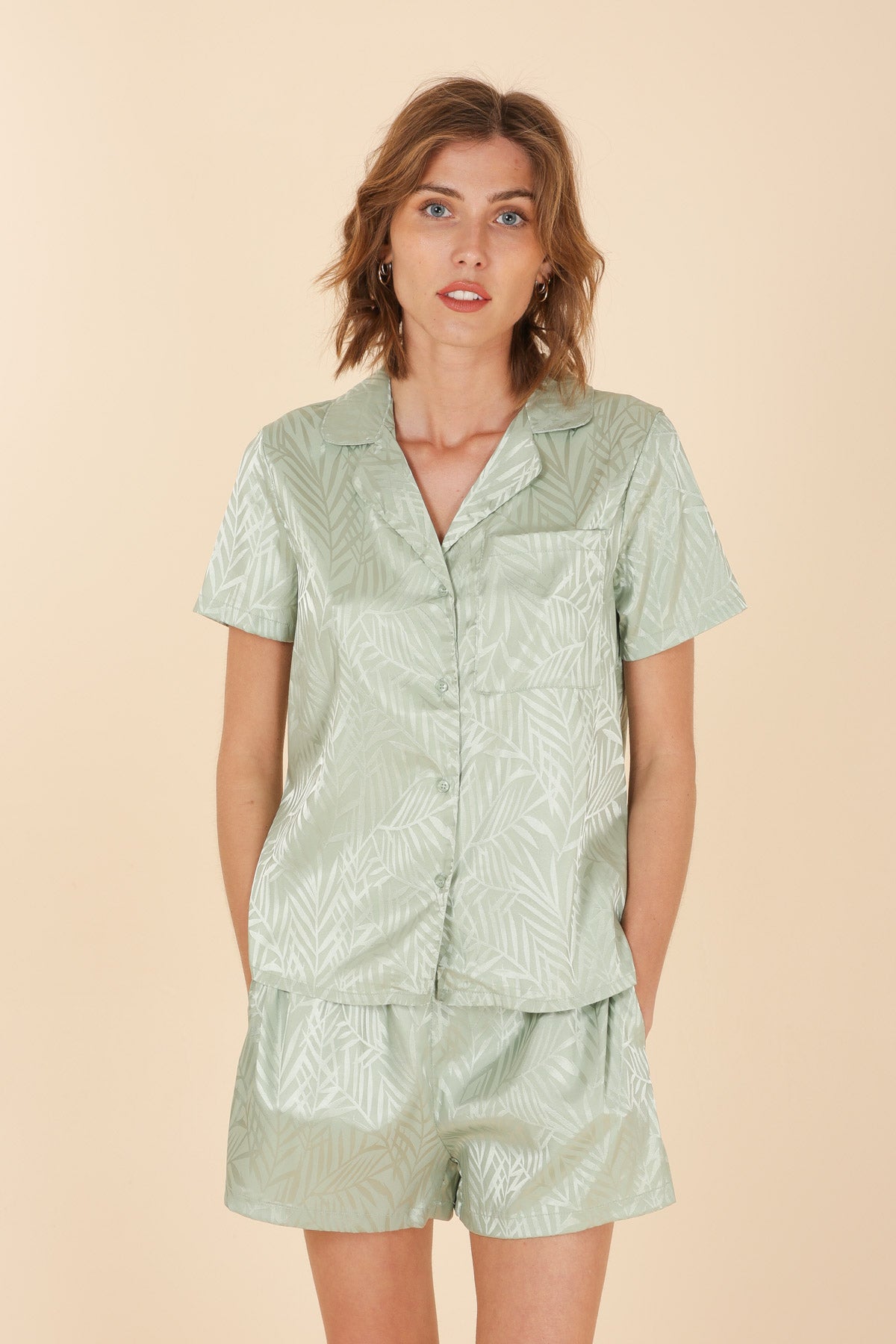 3686 Chemise satinée