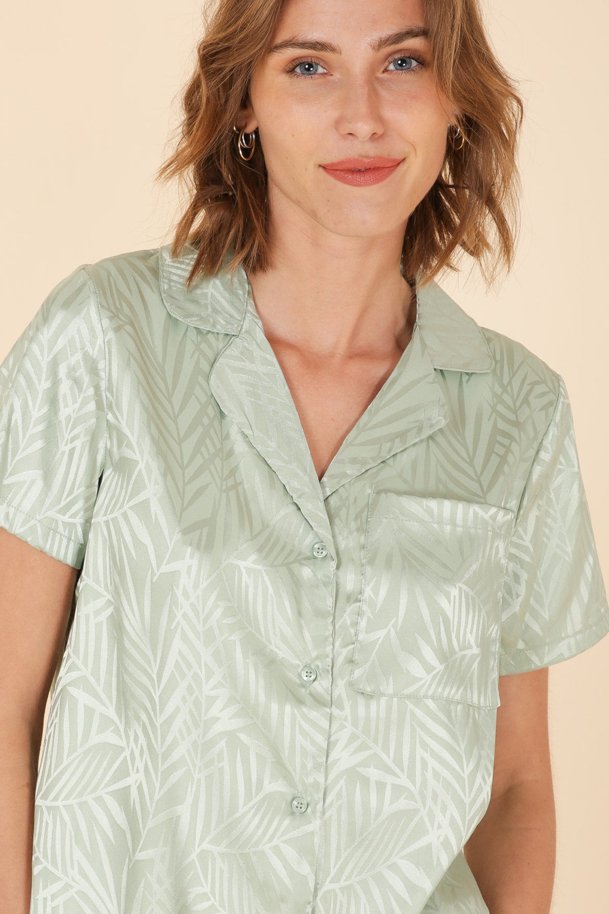 3686 Chemise satinée