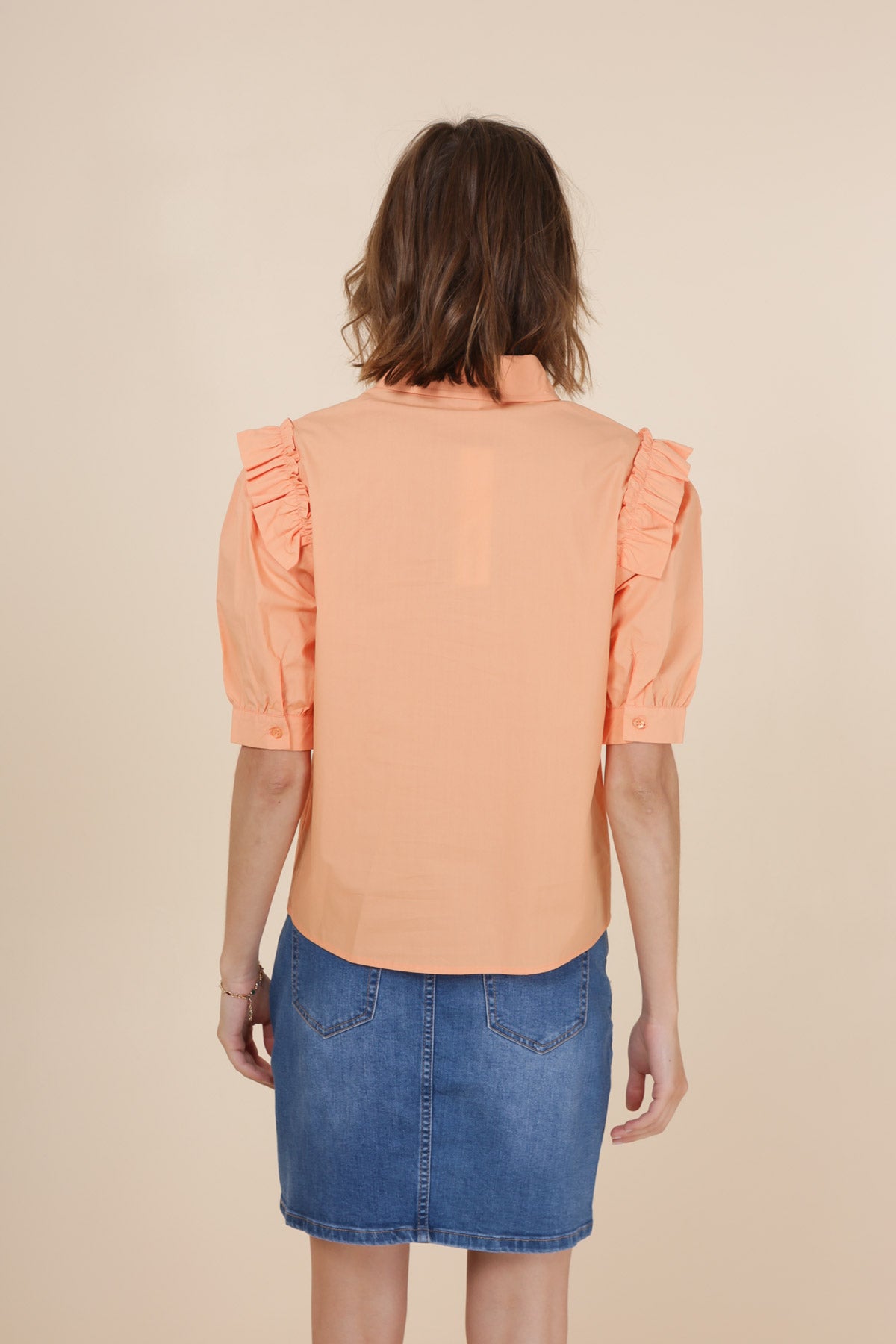 3703 Chemise à volants