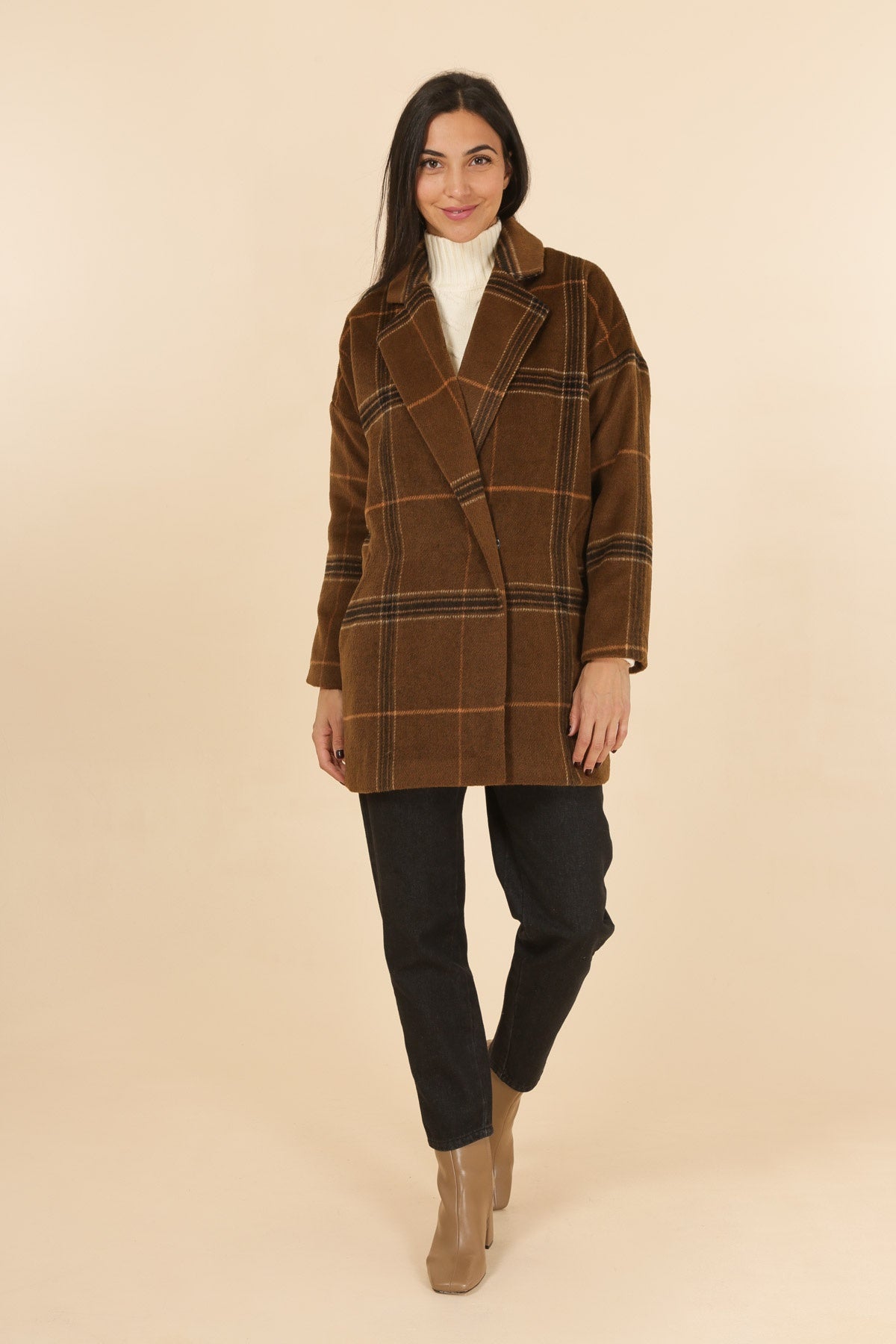 3835 Manteau à carreaux