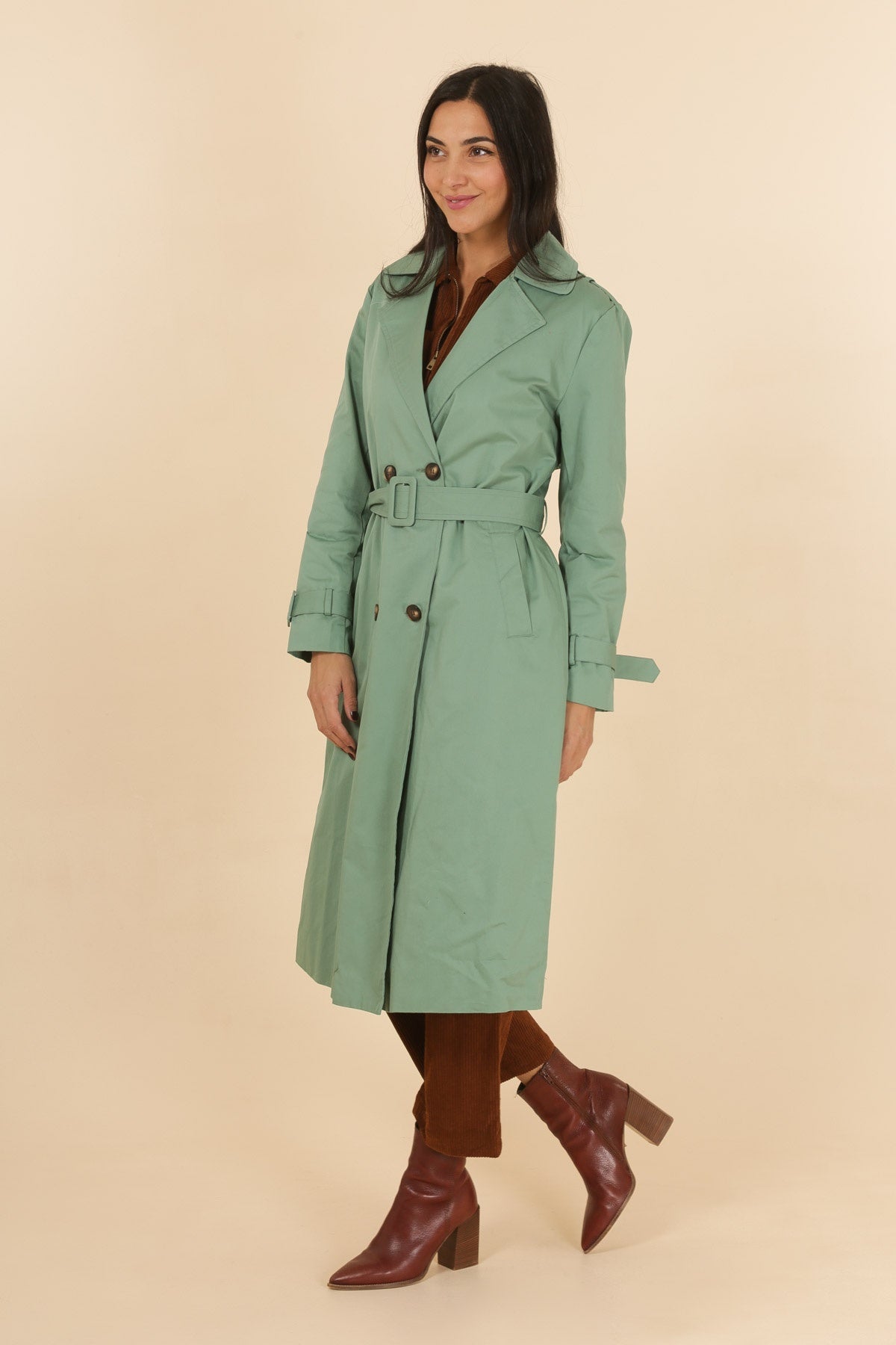 3837 Trenchcoat
