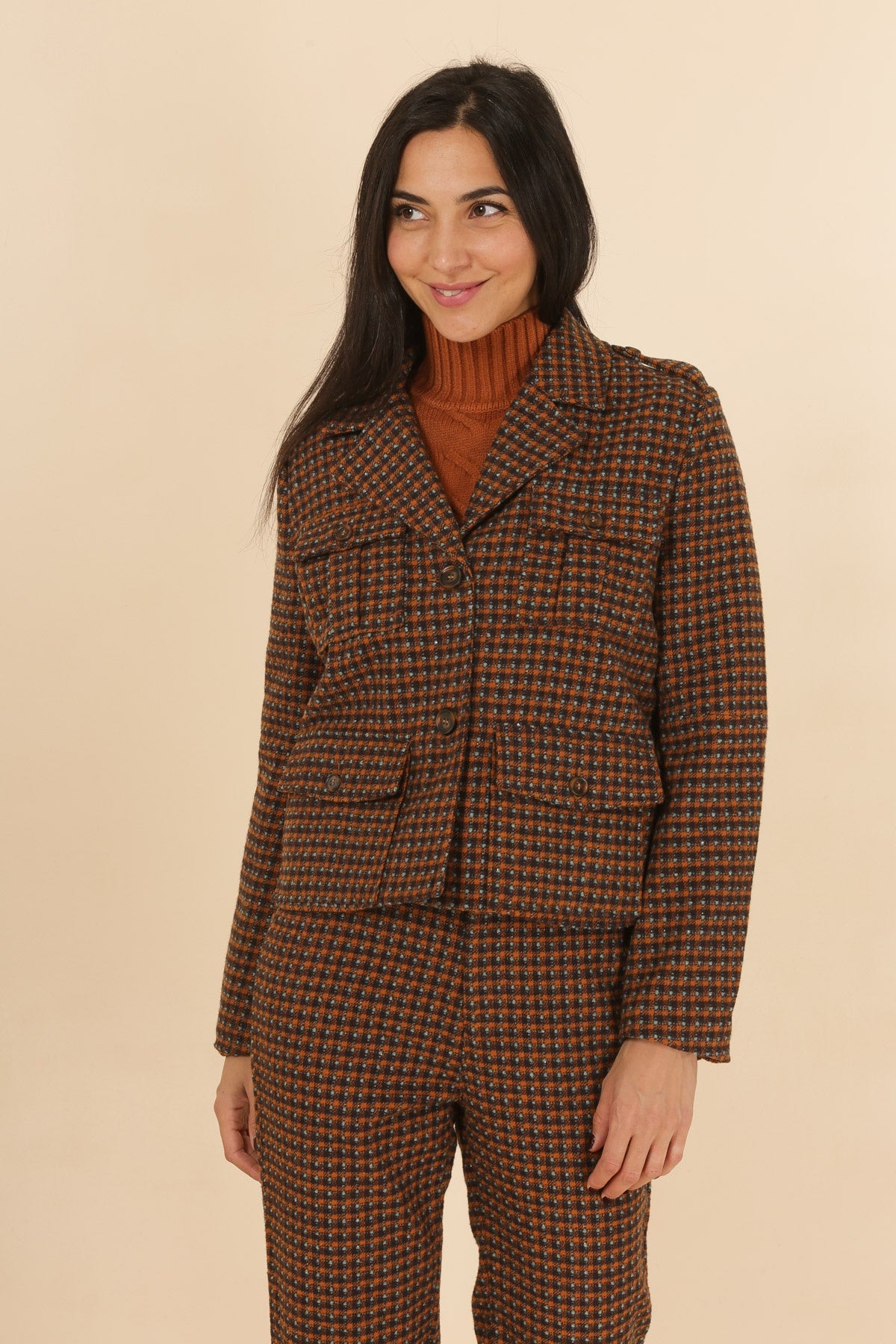 3851 Manteau à carreaux