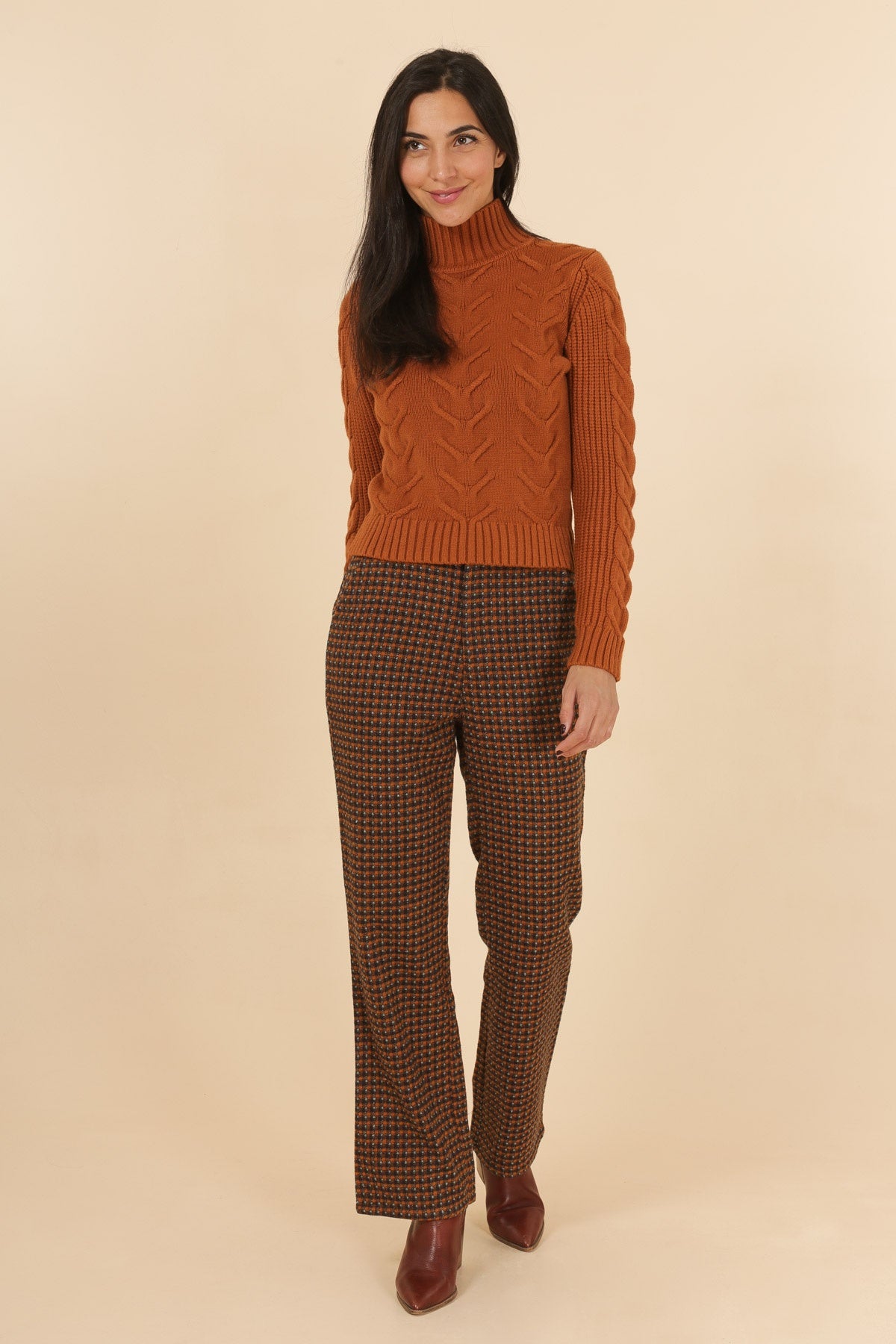 3852 Pantalon à carreaux