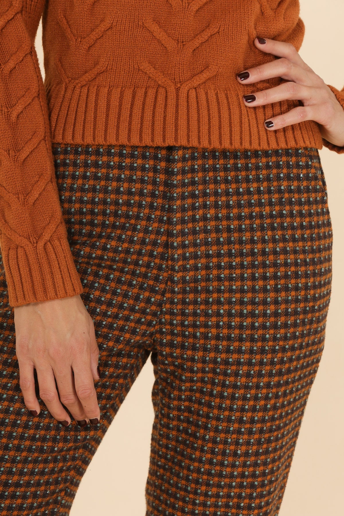 3852 Pantalon à carreaux