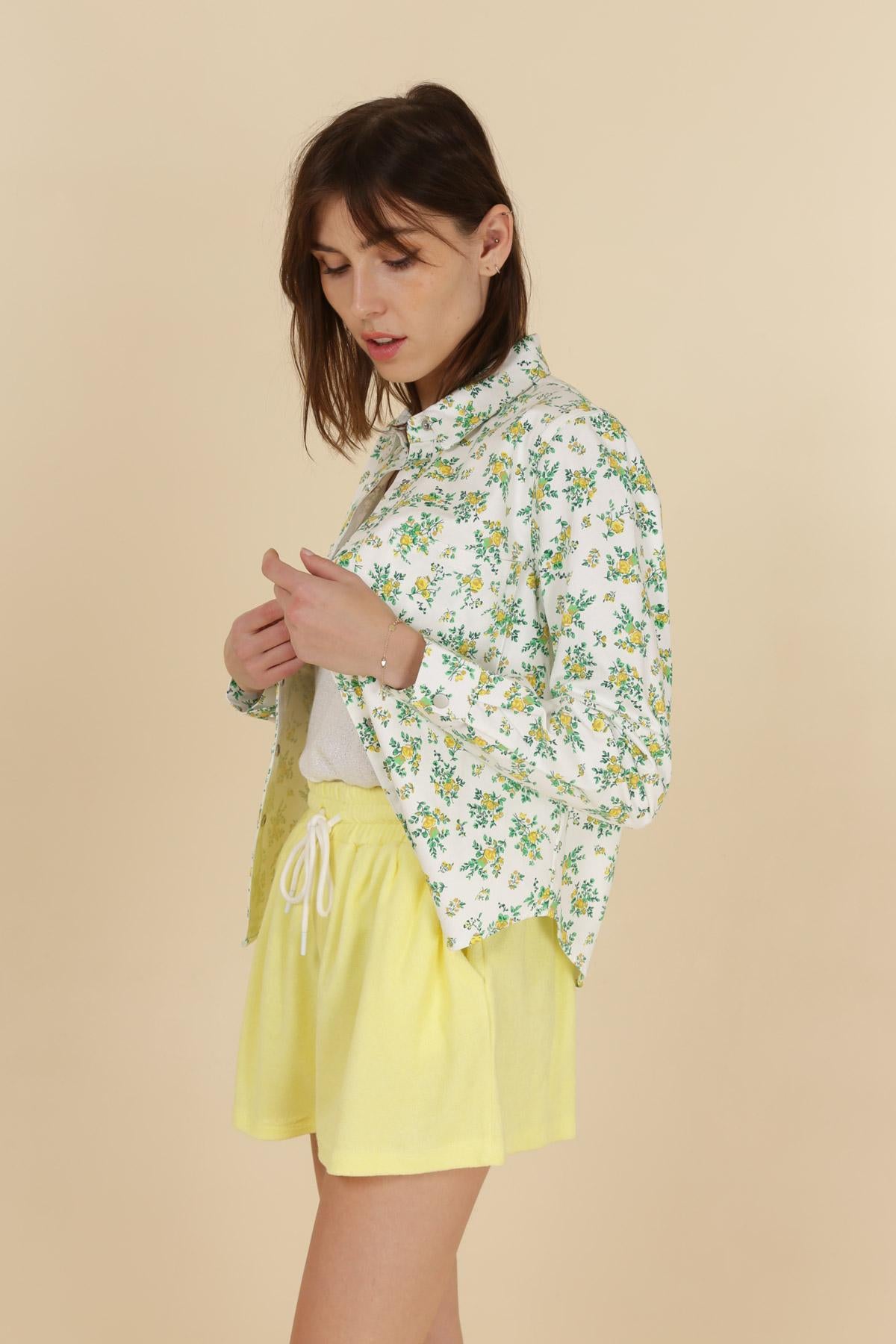 3930 Chemise fleurie