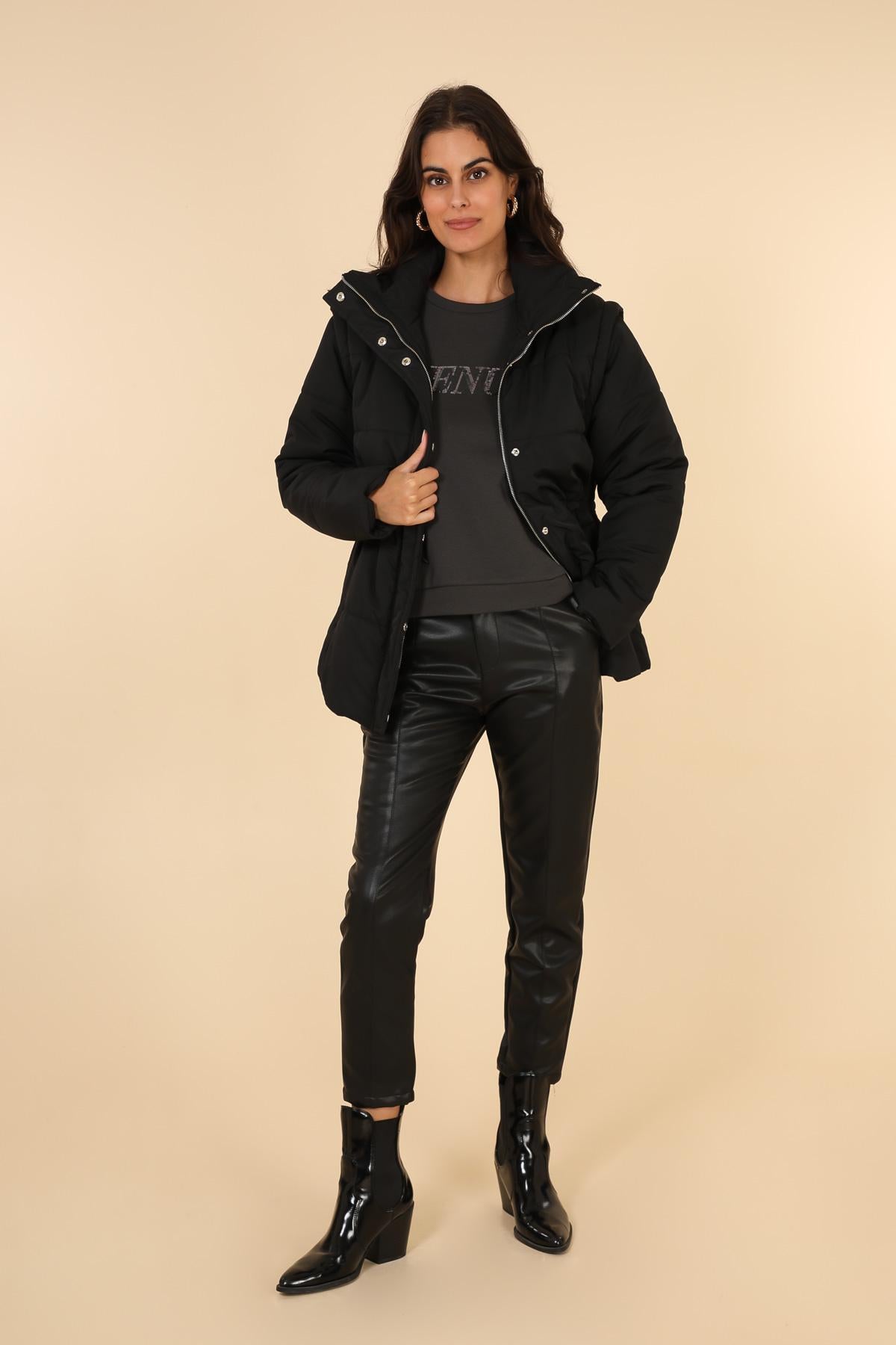 5099 Chaqueta acolchada de cuello alto