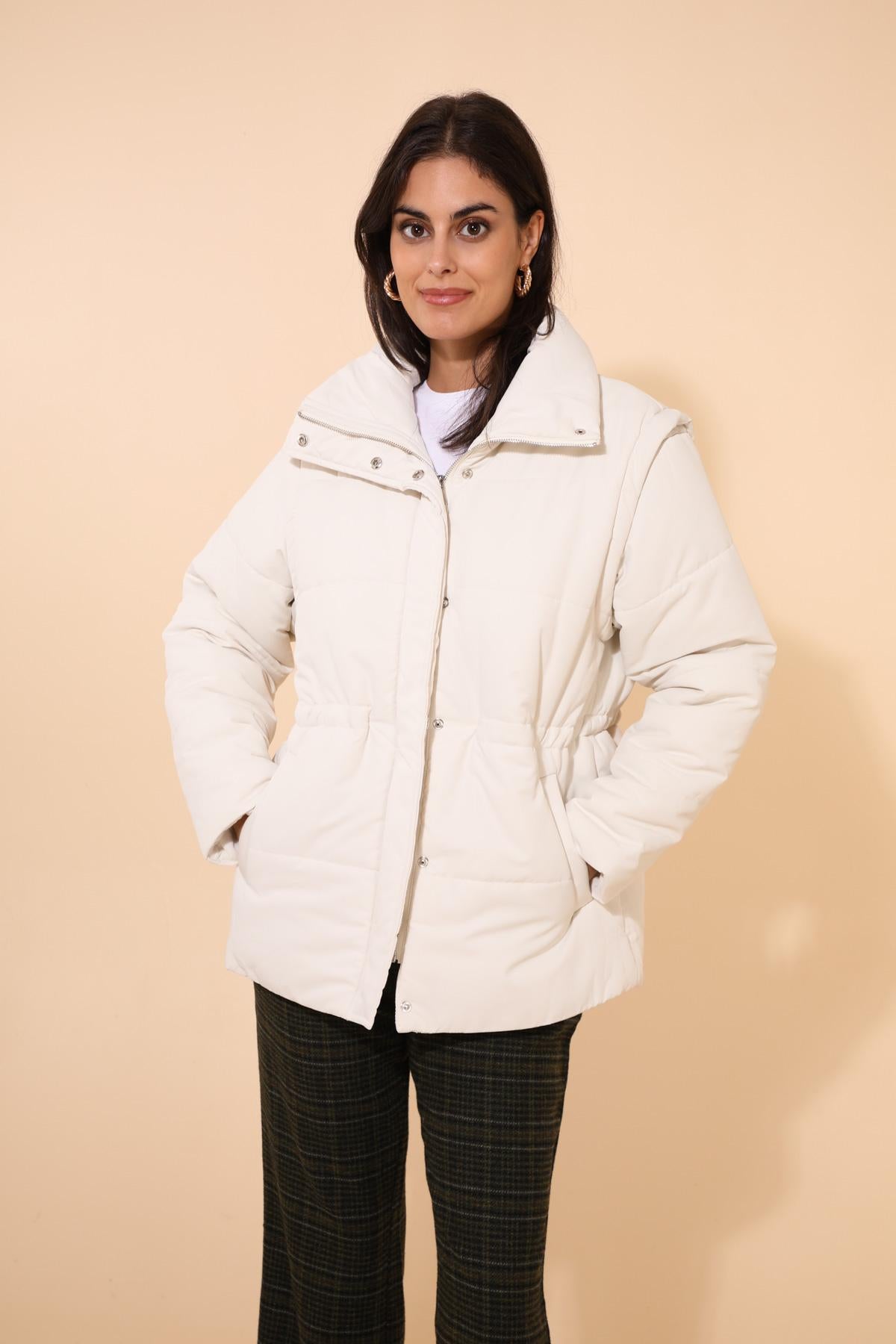 5099 Chaqueta acolchada de cuello alto