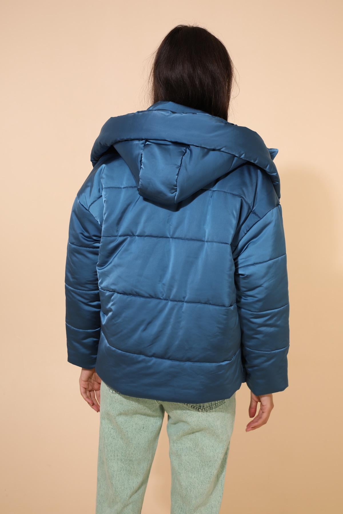 5100 Chaqueta de plumón de satén