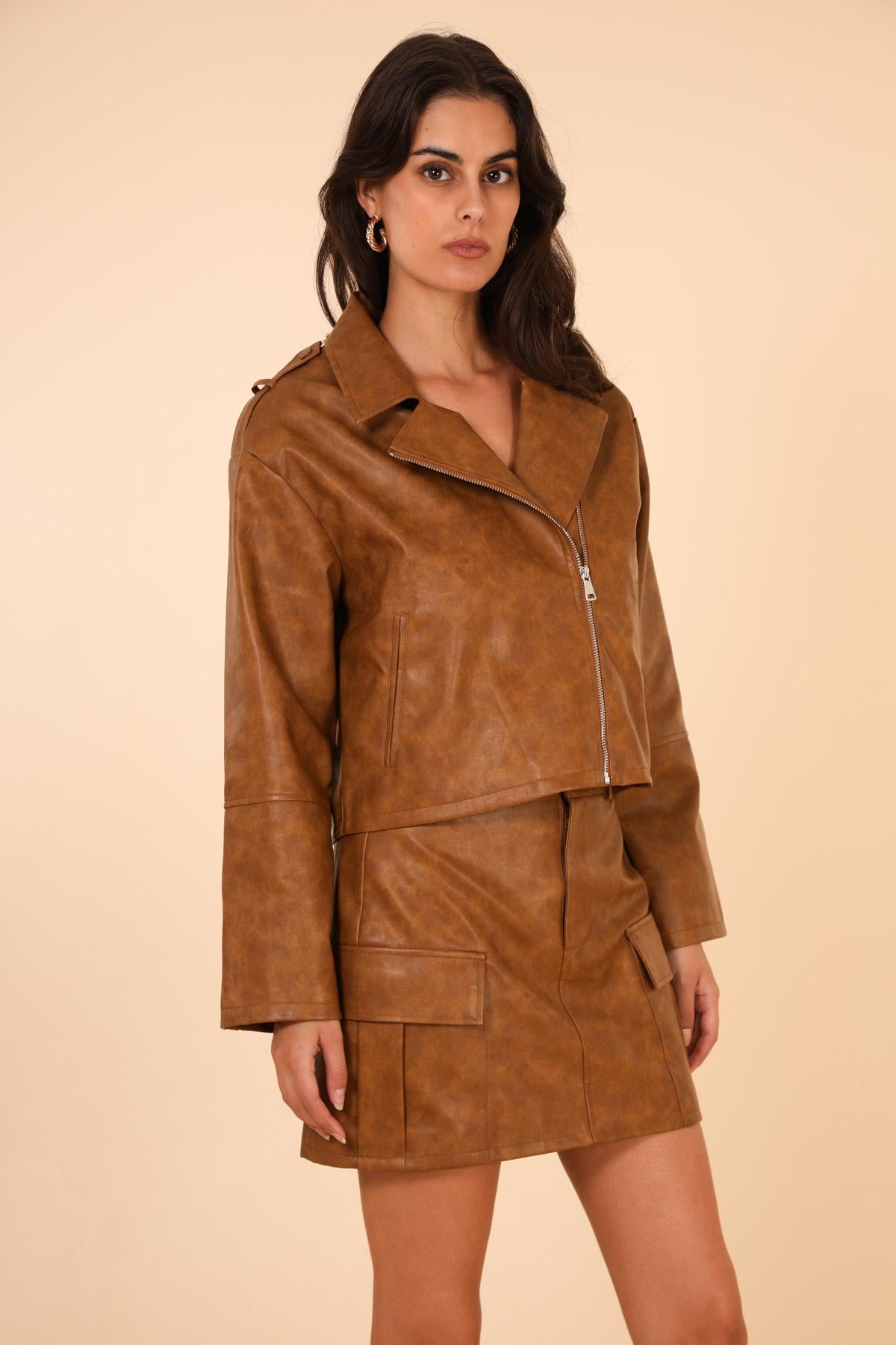 5176 Faux leather skirt