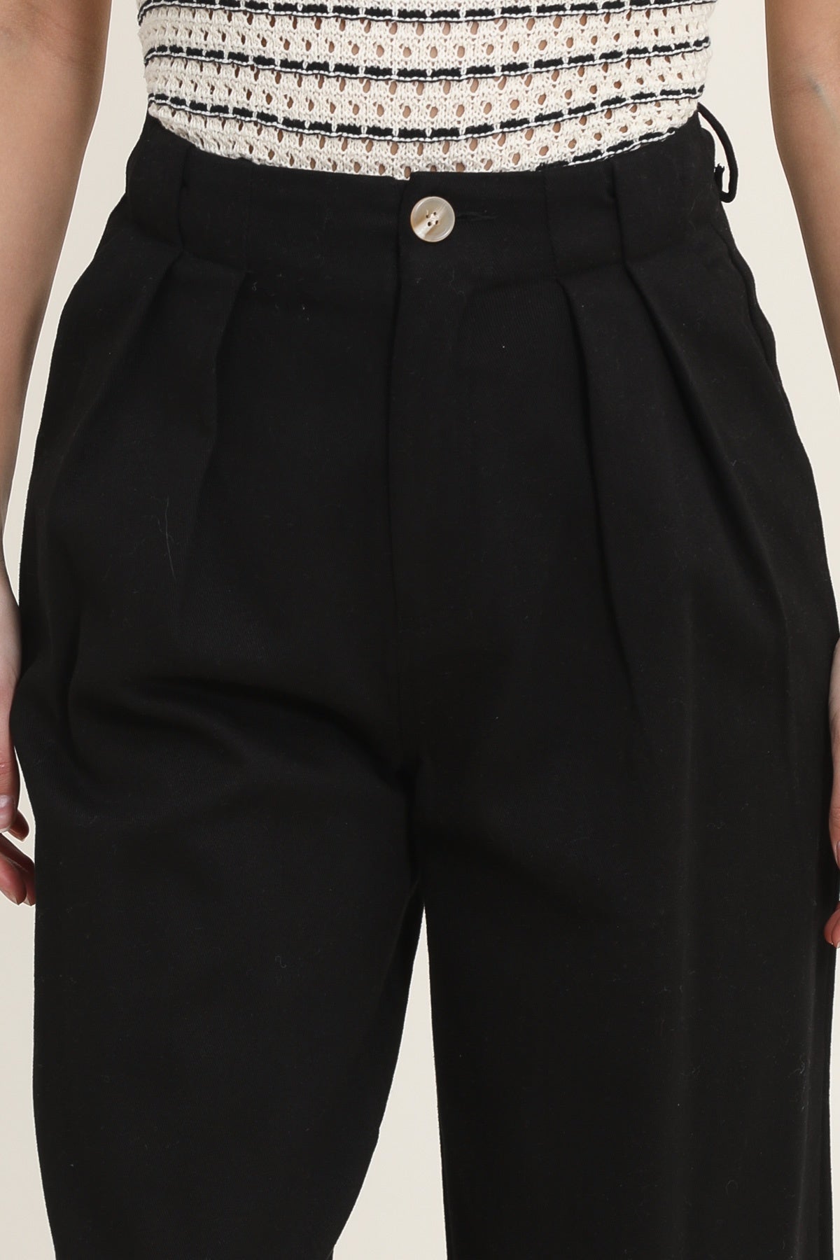 5238 Pleated trousers