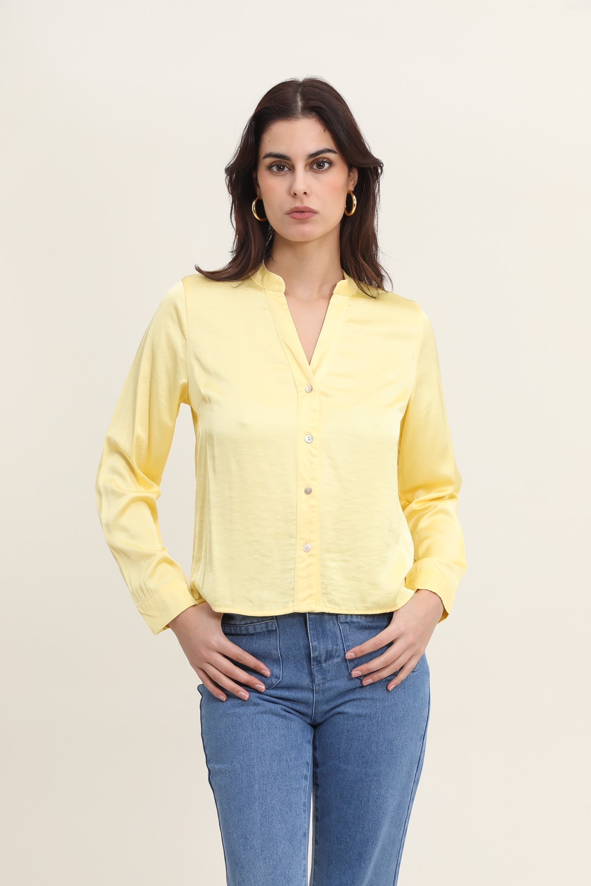 5292 Blusa de satén