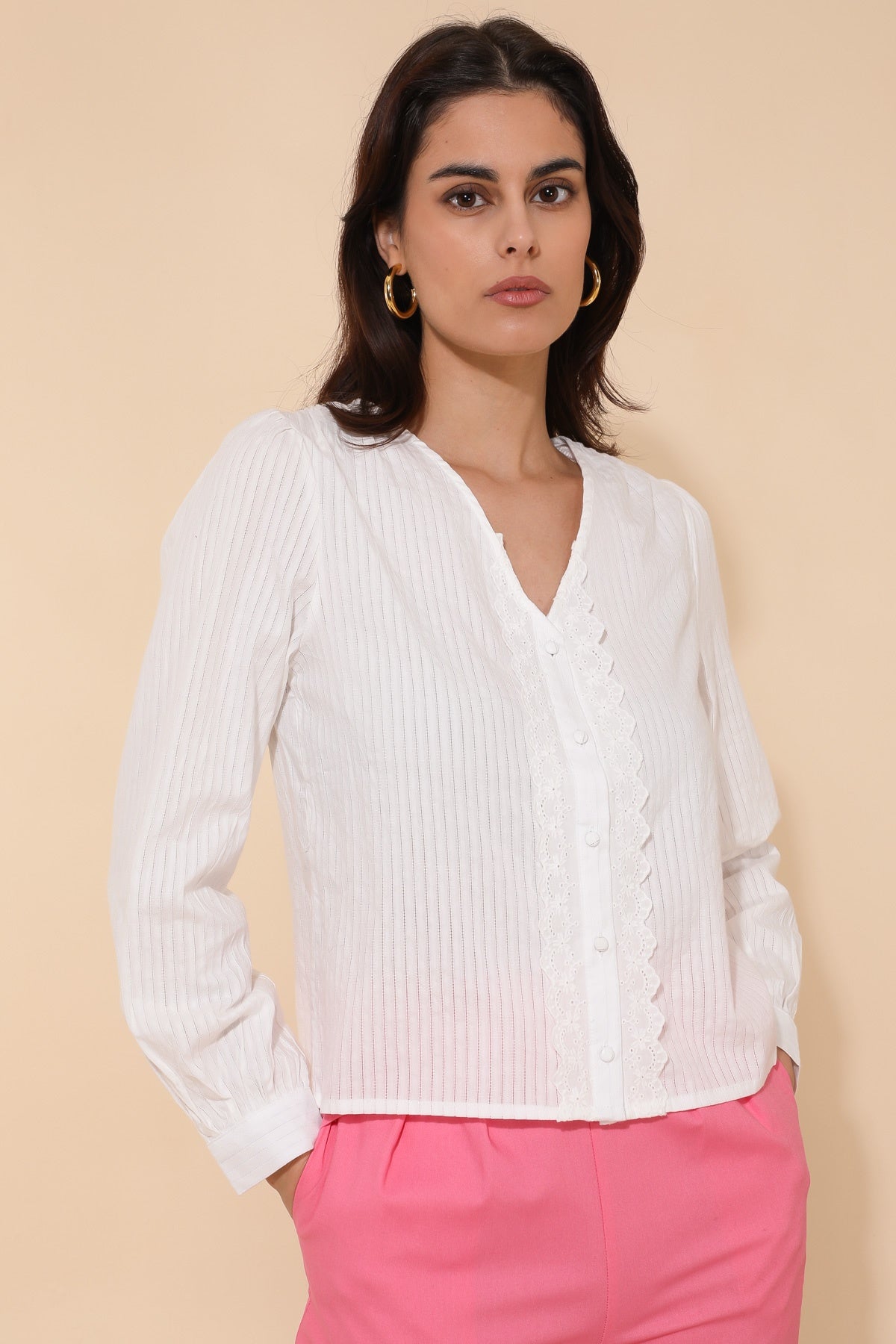 5380 Blusa con cuello en V