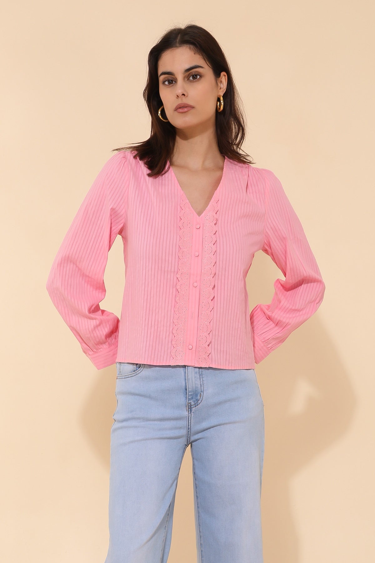 5380 Blusa con cuello en V