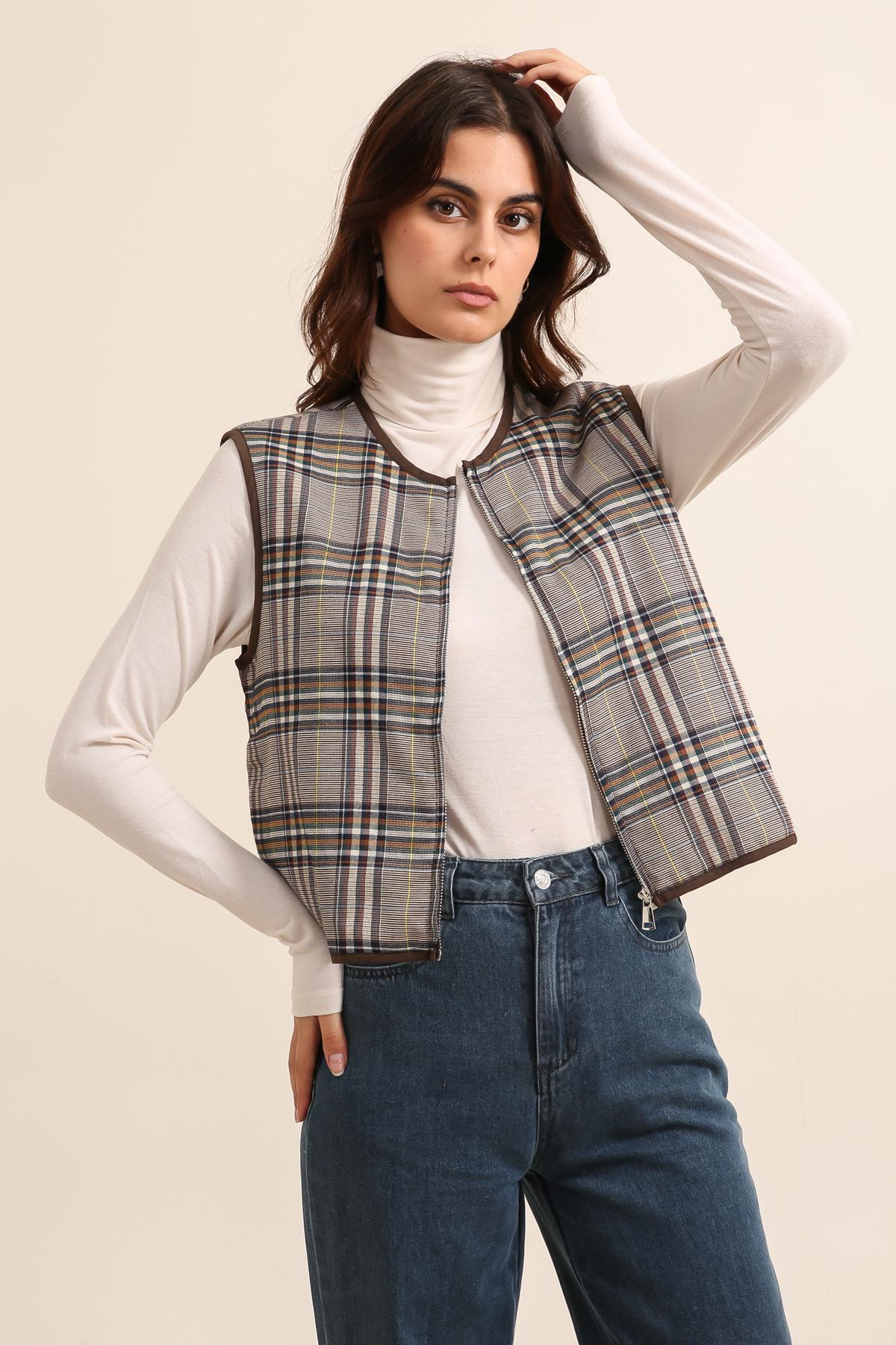 5567 Gilet à carreaux