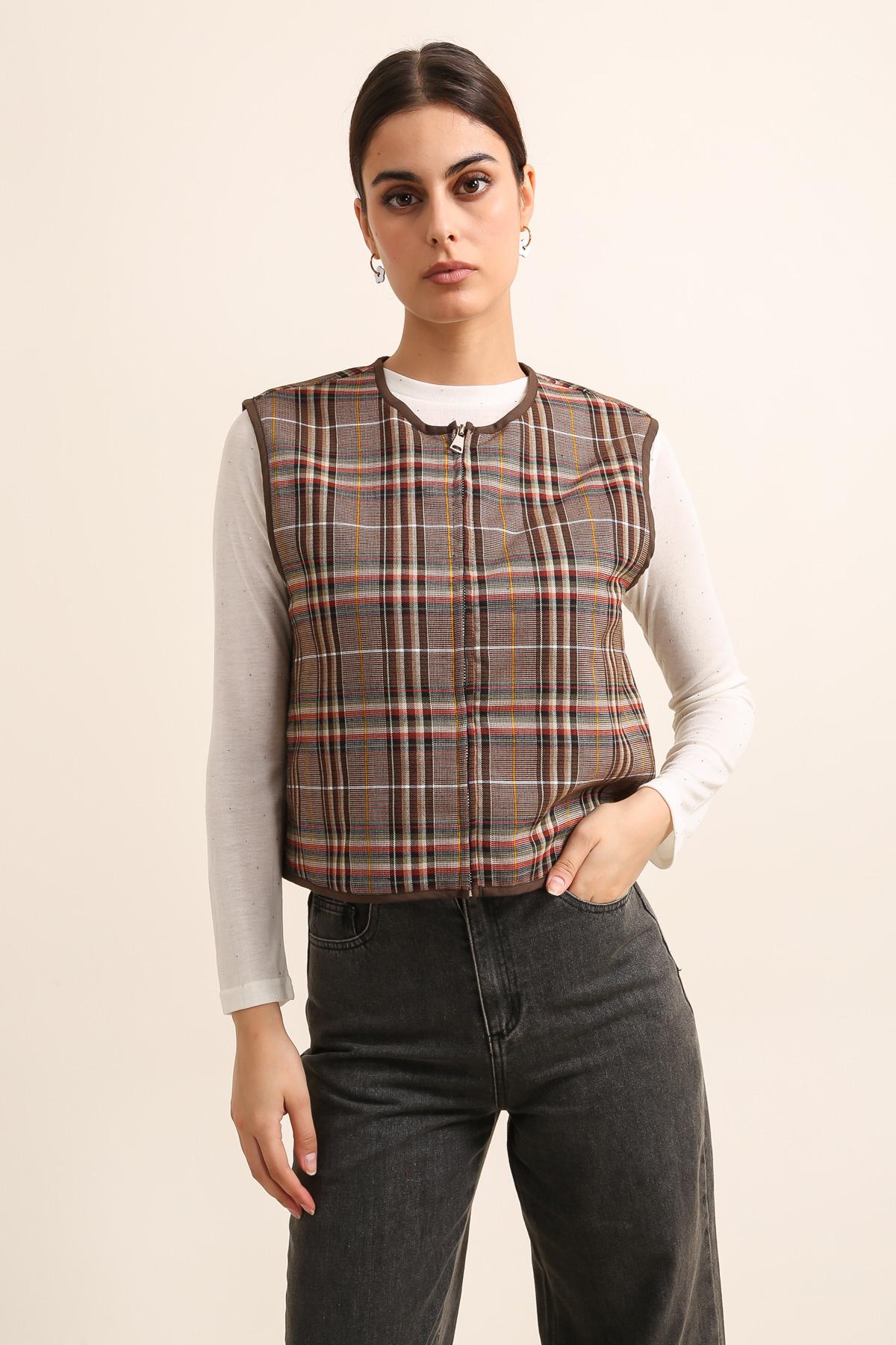 5567 Gilet à carreaux