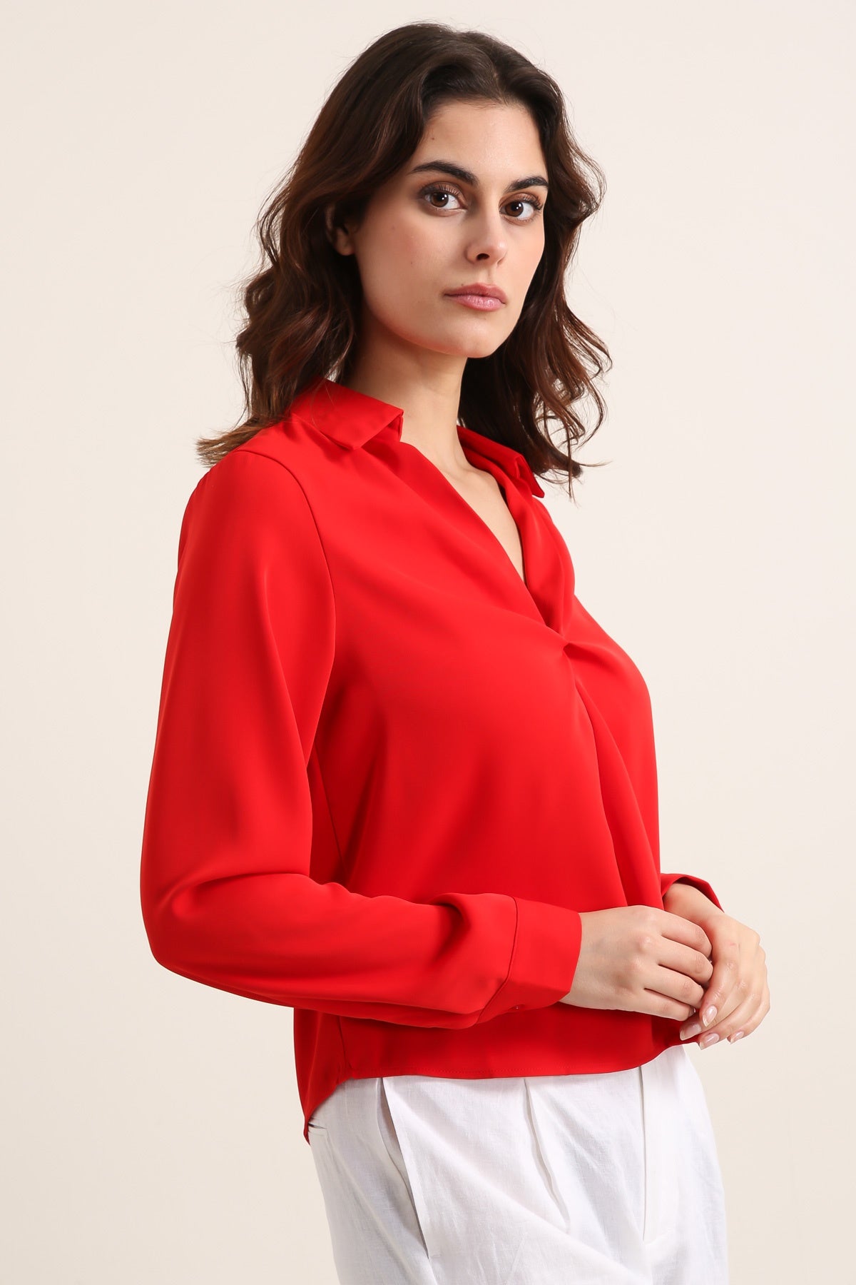 5633 Plain Blouse