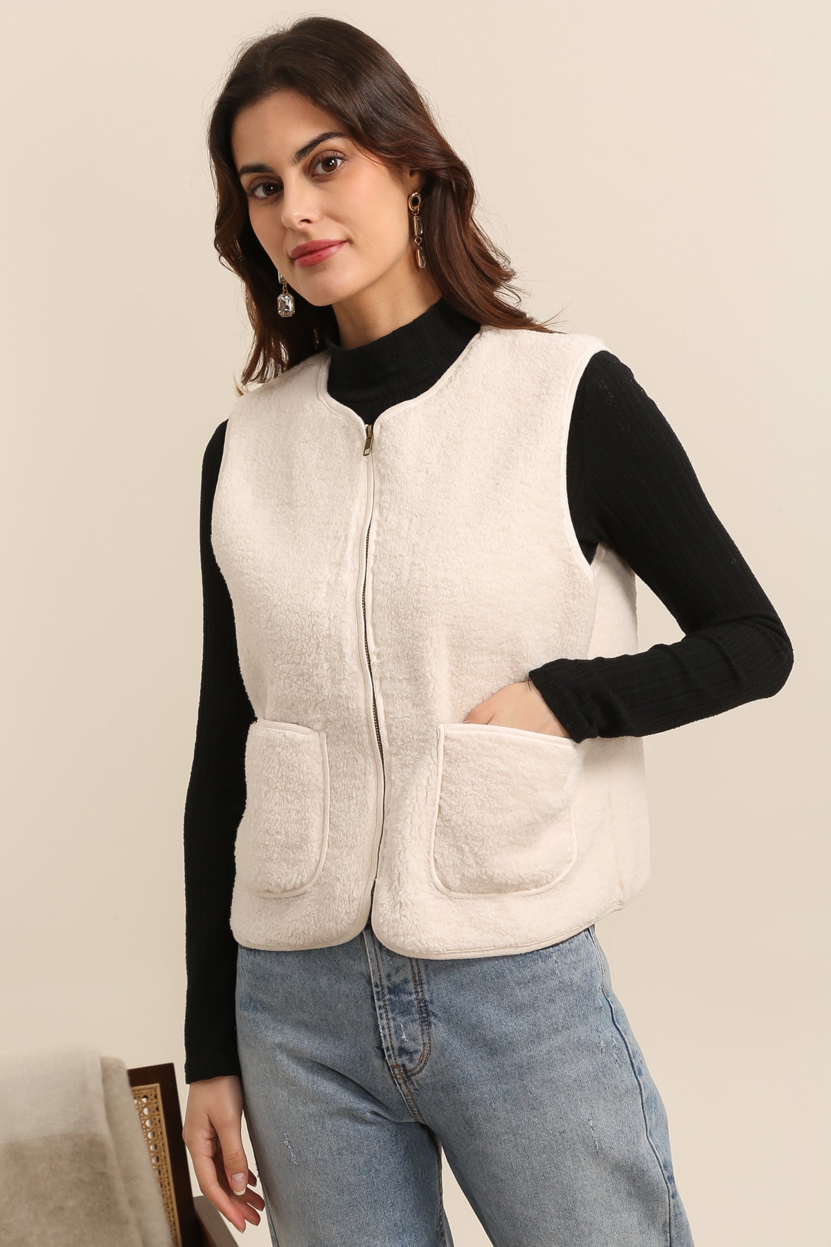 5663 Veste à bouclettes