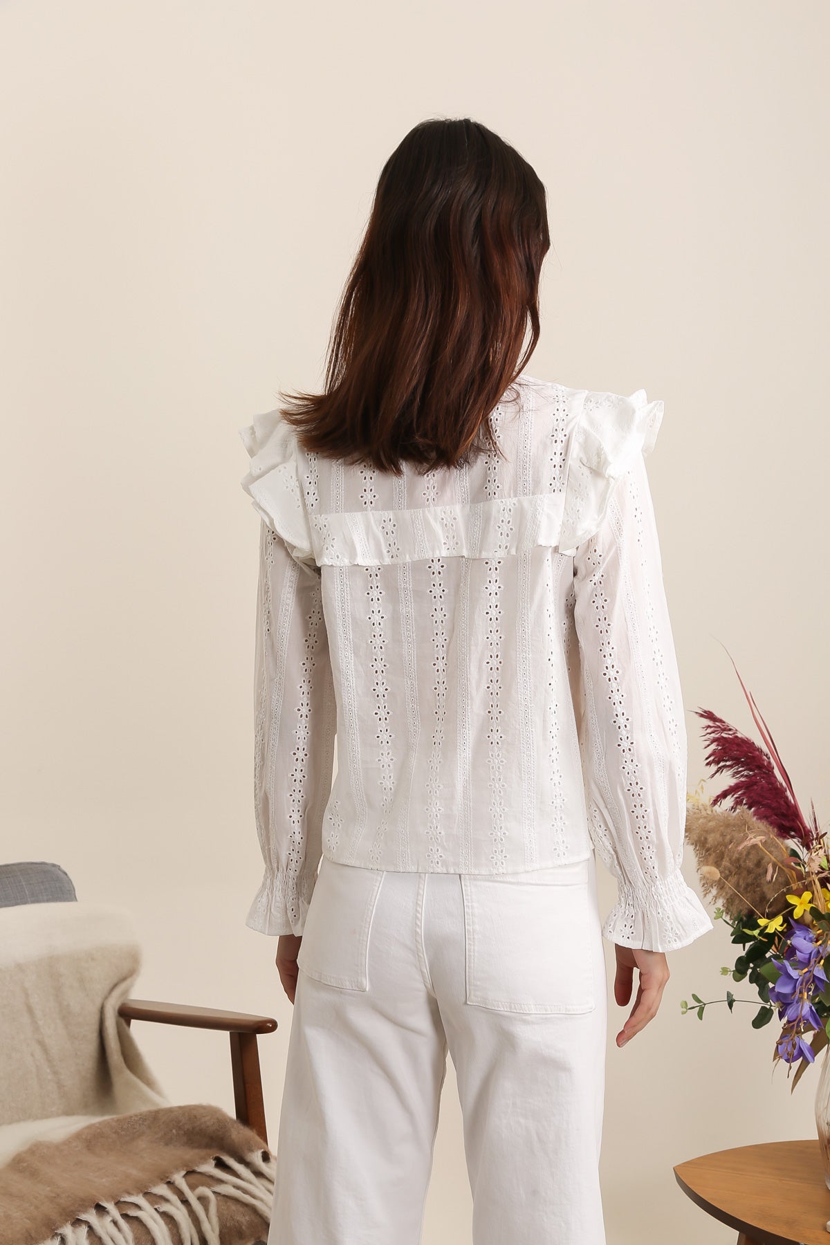 5683 Blouse à volants