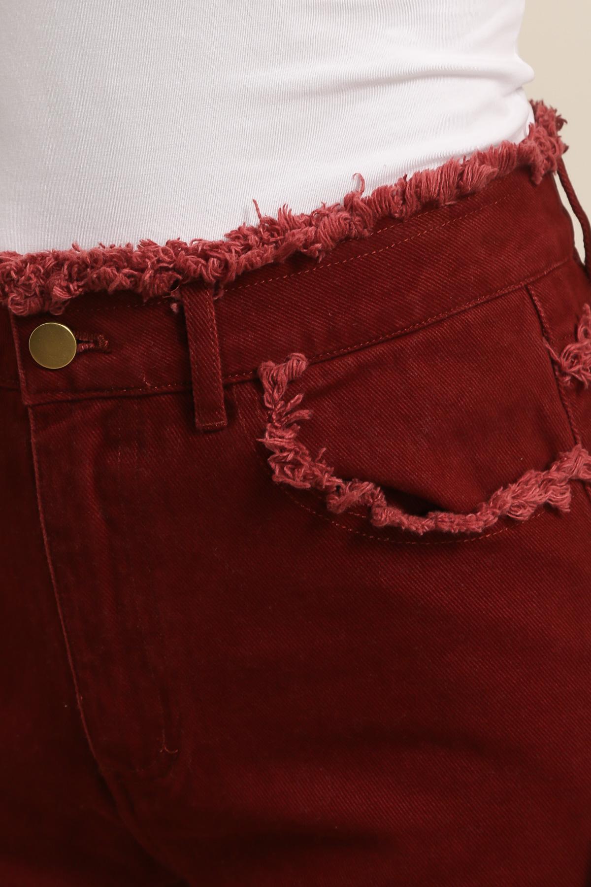 5700 Pantalones con flecos