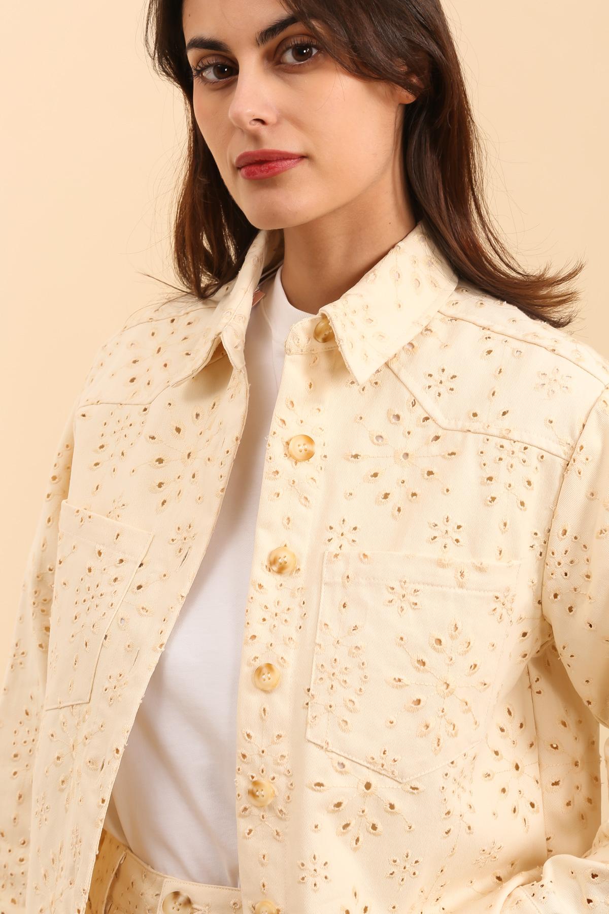 5768 Surchemise rebrodée