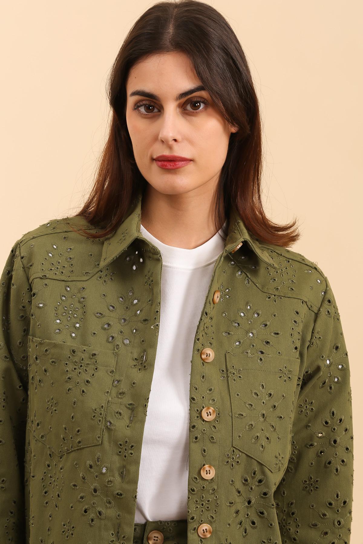 5768 Surchemise rebrodée