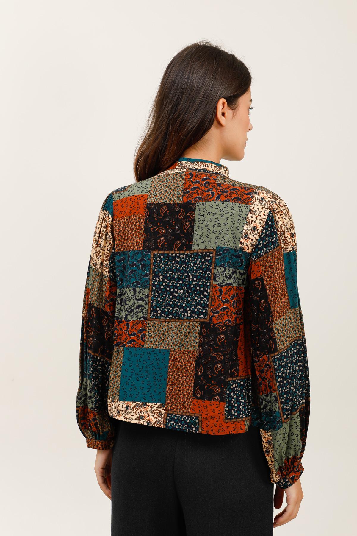 5865 Blouse patchwork